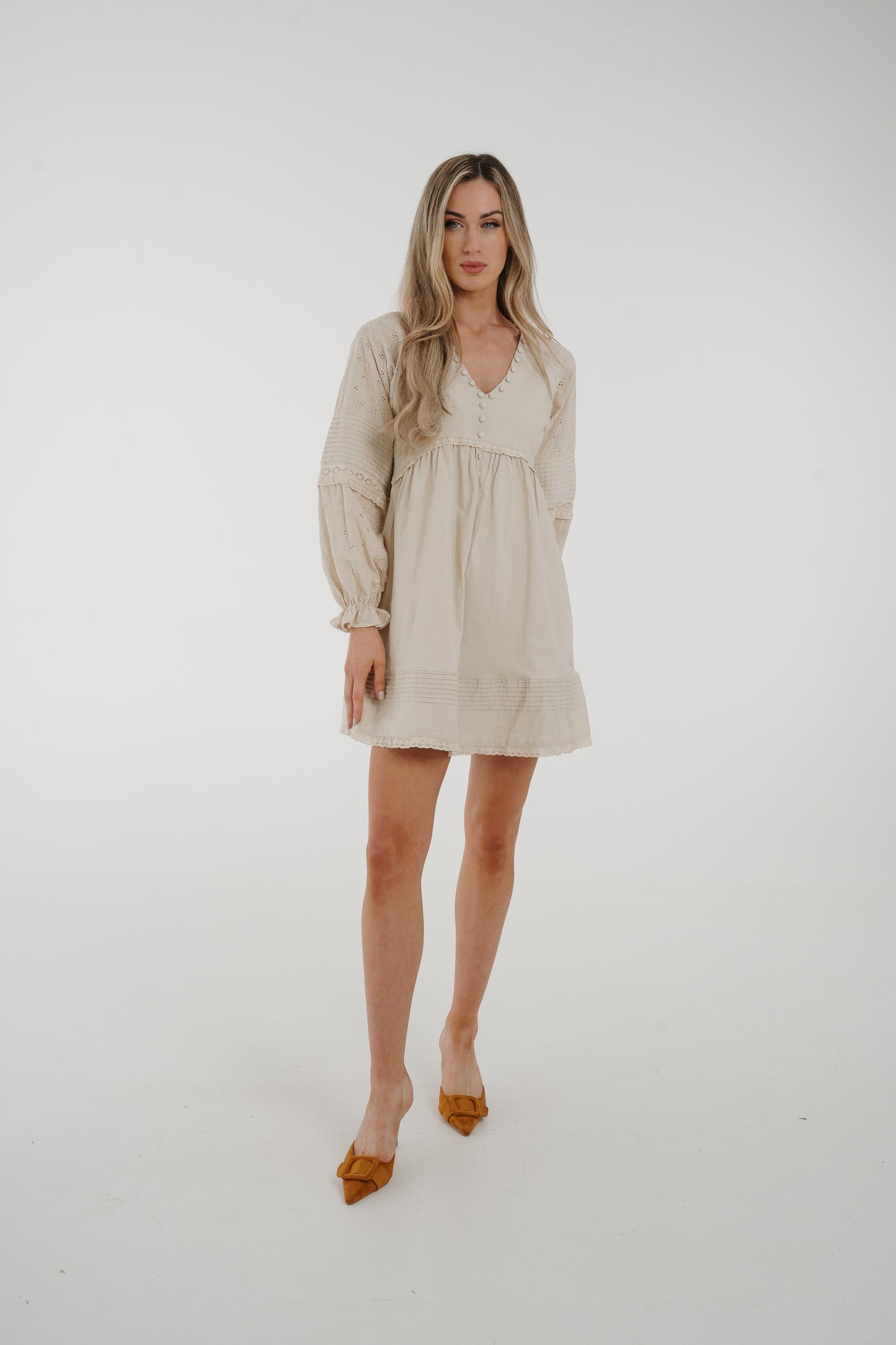 Holly Button Front Dress In Cream