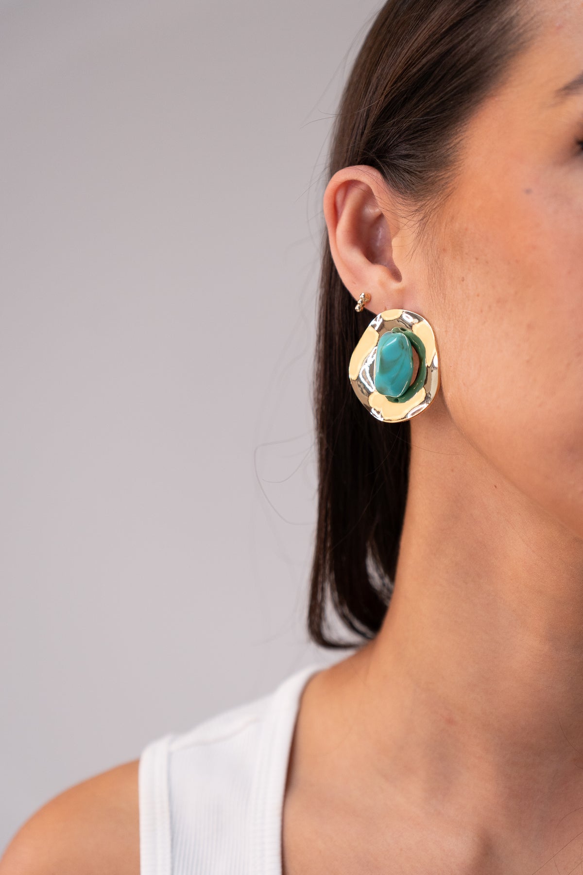 Polly Stone Centre Earrings In Turquoise