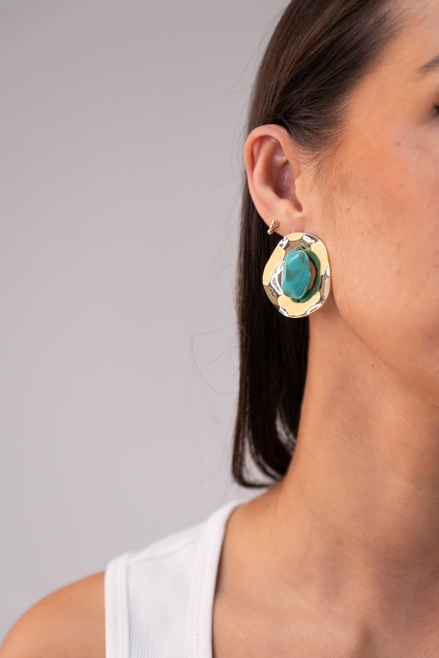 Polly Stone Centre Earrings In Turquoise