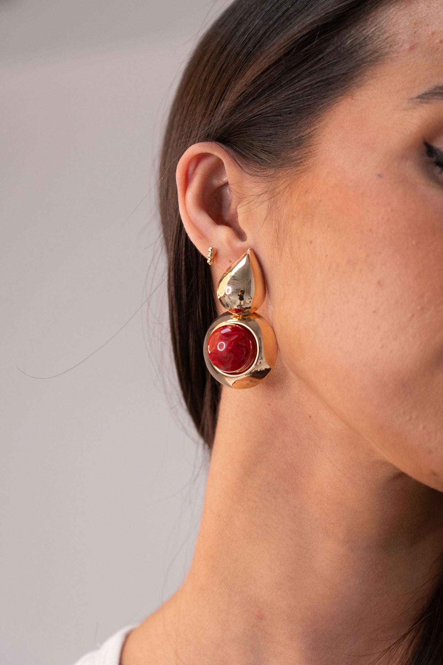 Polly Round Stone Drop Earrings In Red