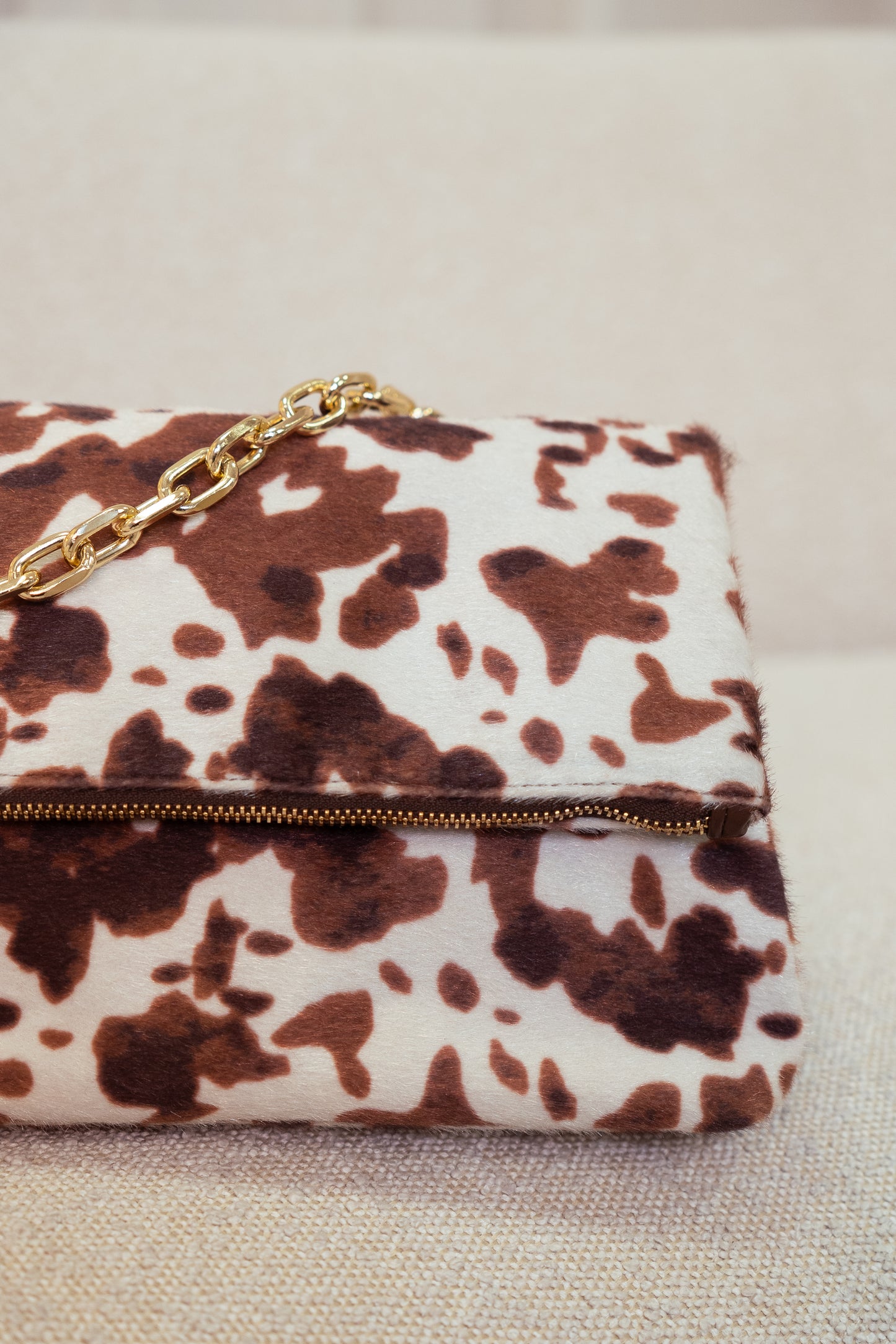 Love Laura Chain Detail Bag In Cow Print