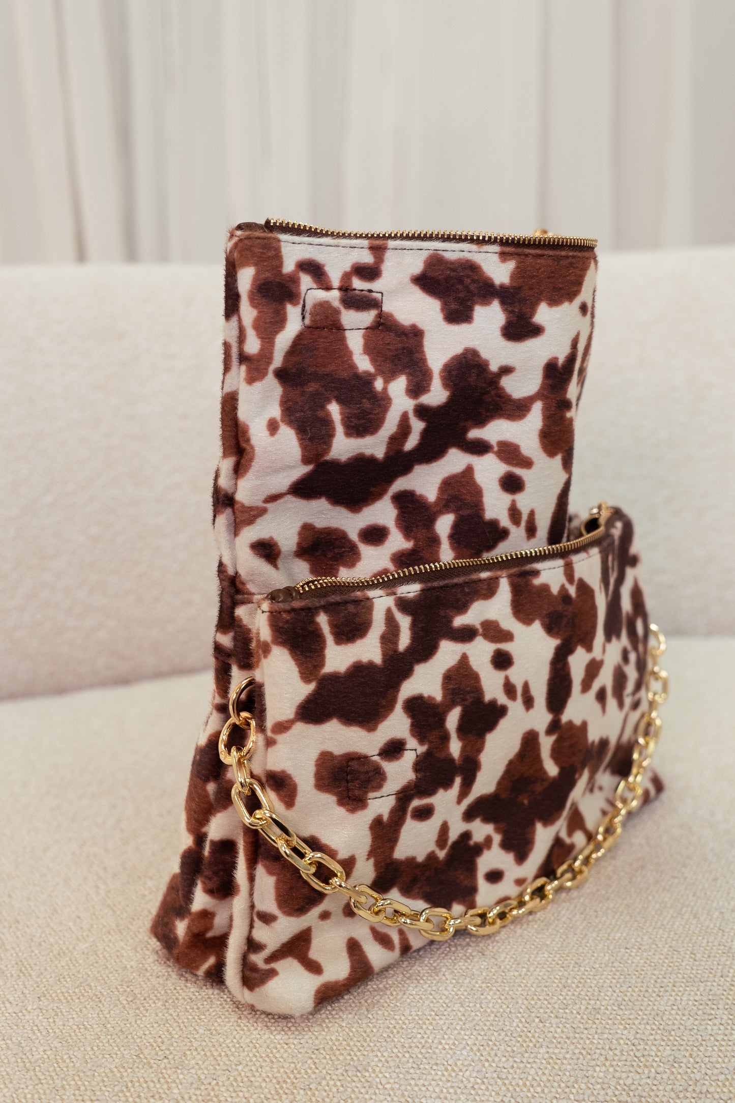 Love Laura Chain Detail Bag In Cow Print