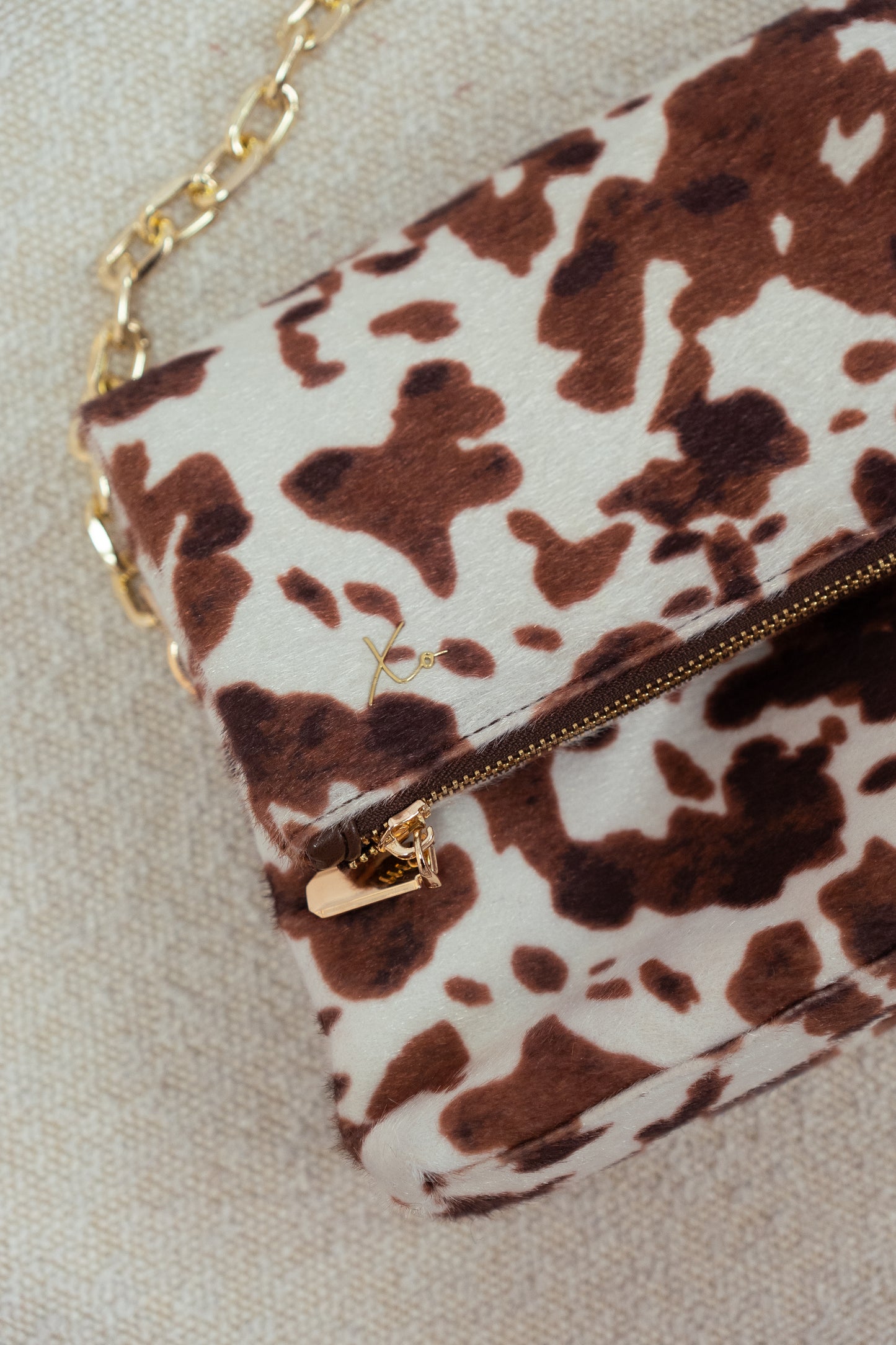 Love Laura Chain Detail Bag In Cow Print