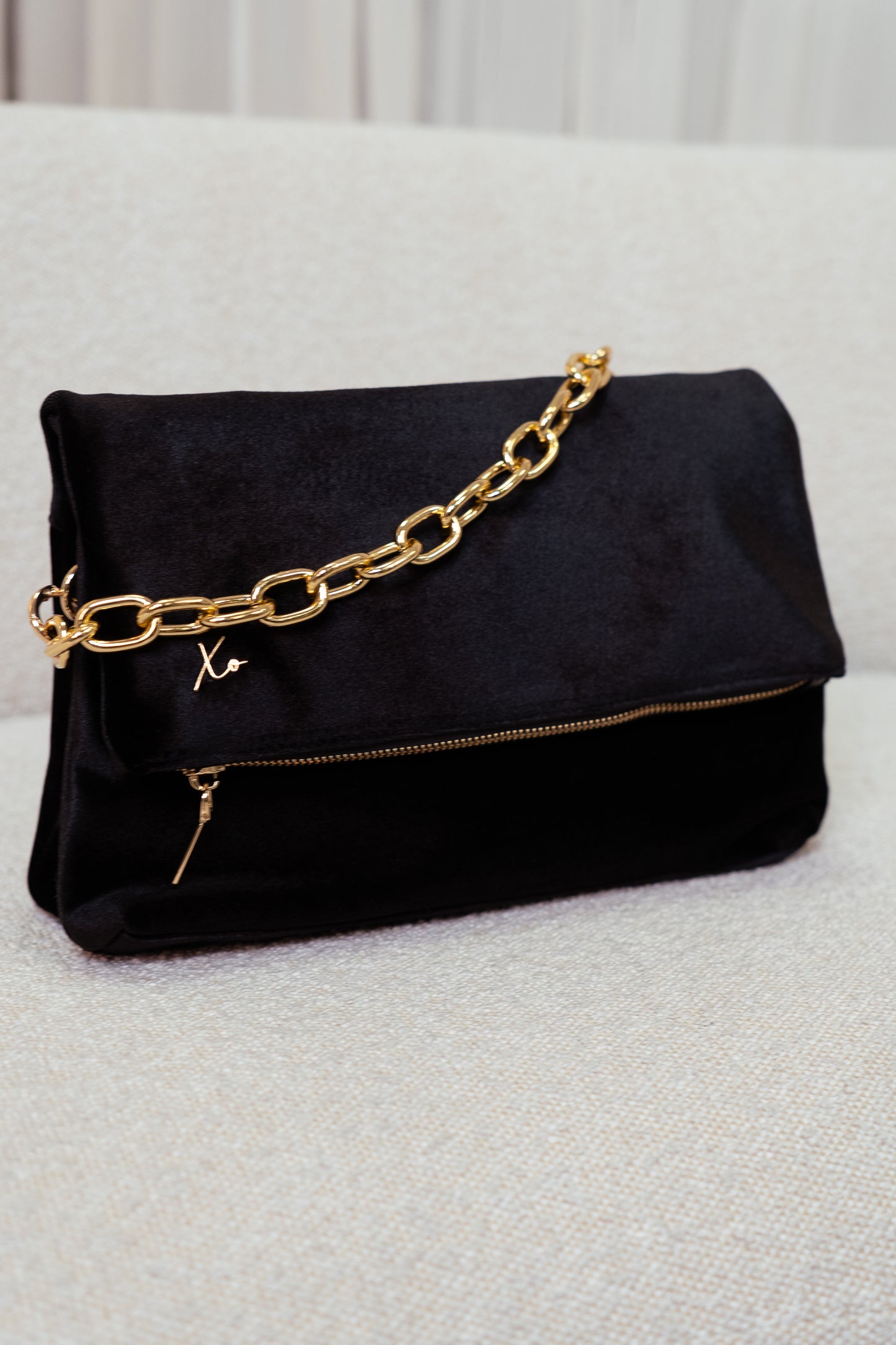Love Laura Chain Detail Bag In Black