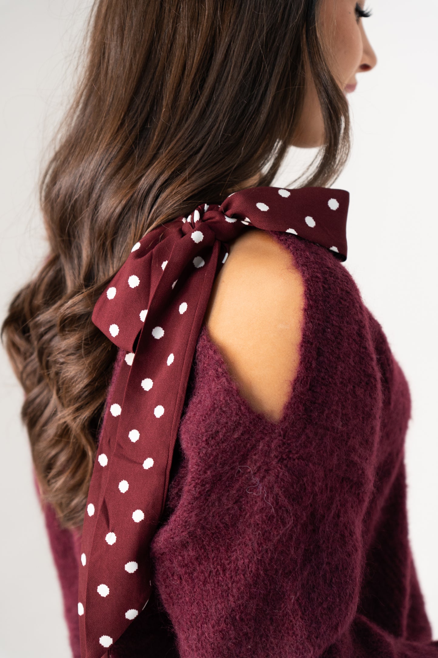 Kendra Bow Shoulder Jumper In Burgundy