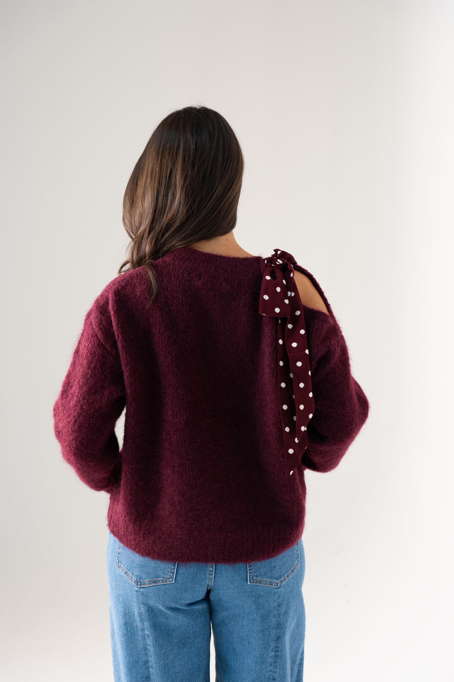 Kendra Bow Shoulder Jumper In Burgundy