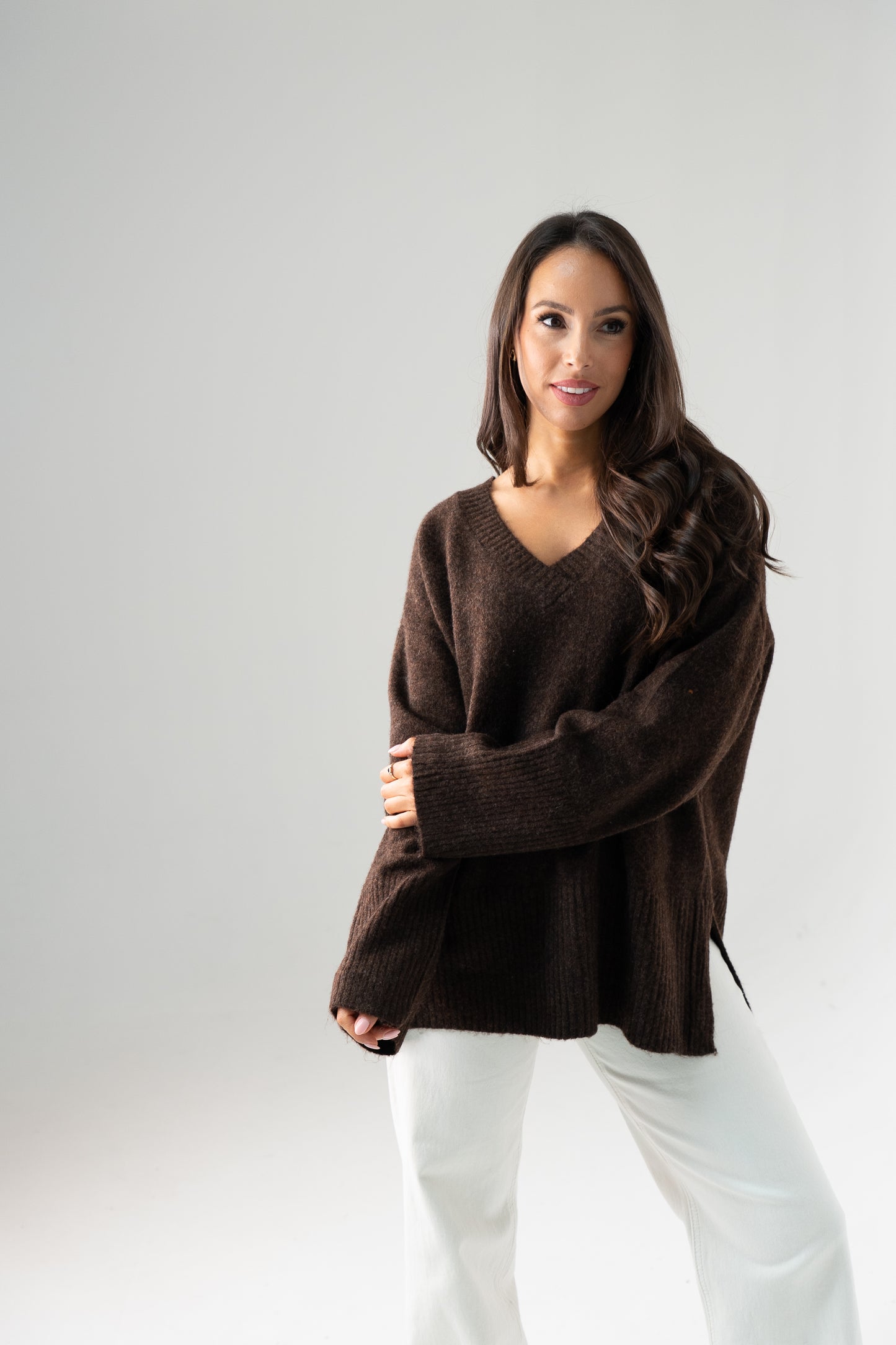 Ella V-Neck Jumper In Chocolate