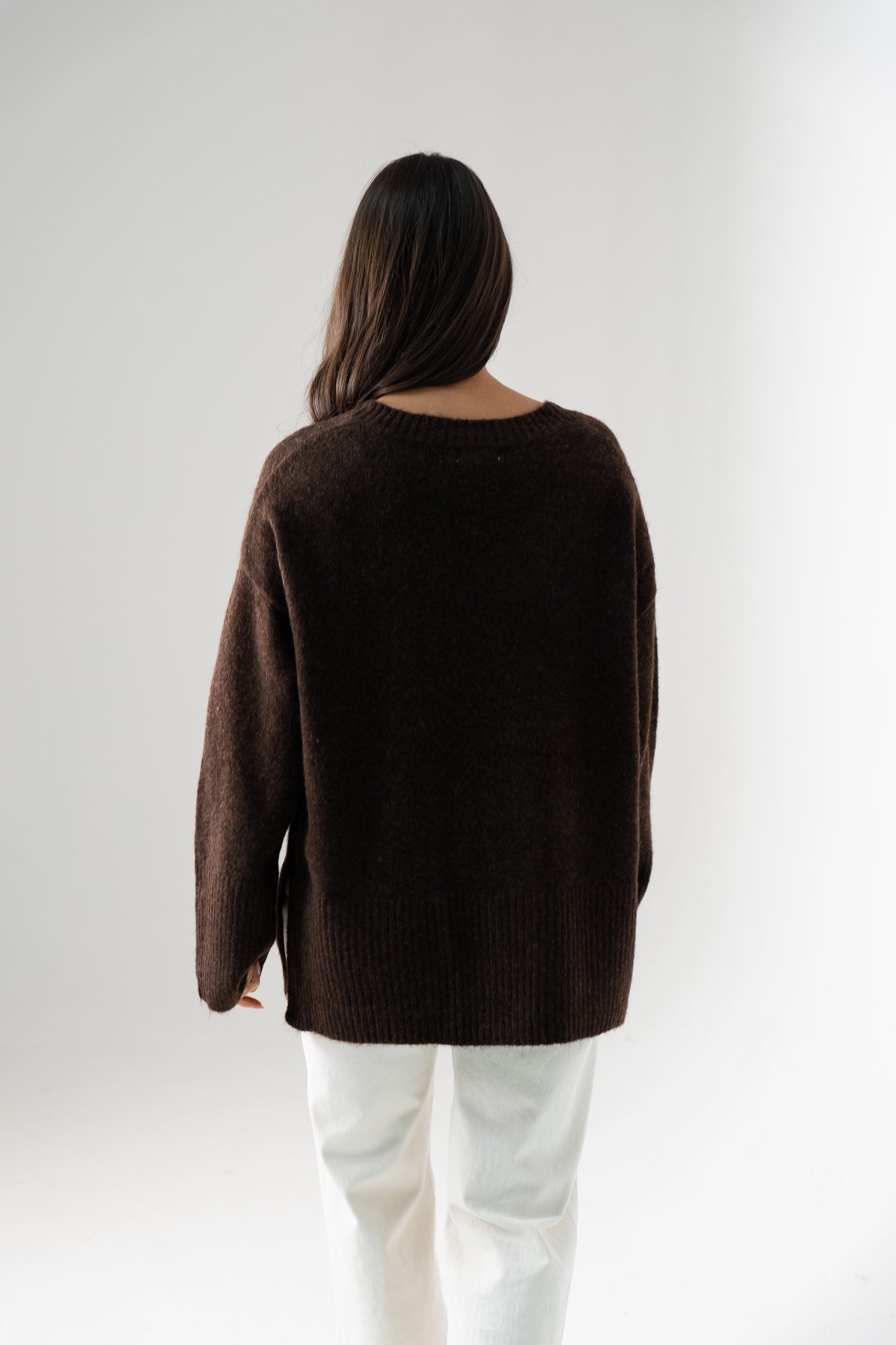 Ella V-Neck Jumper In Chocolate