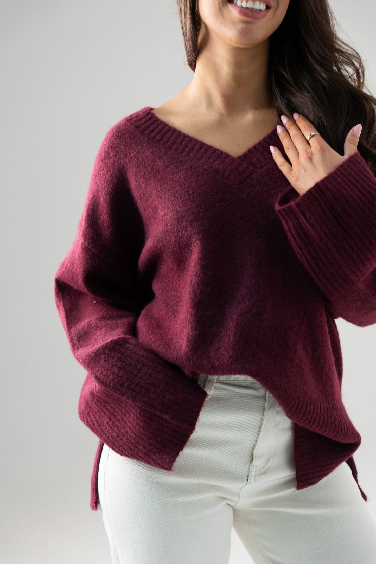 Ella V-Neck Jumper In Bordeaux