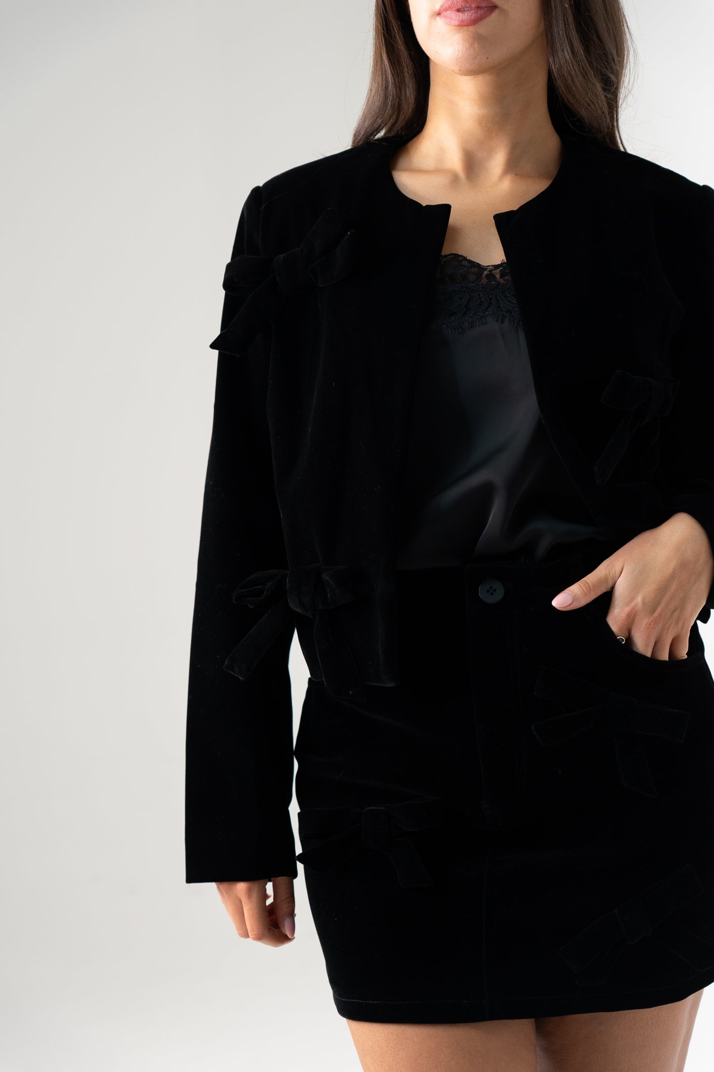 Daisy Velvet Jacket In Black