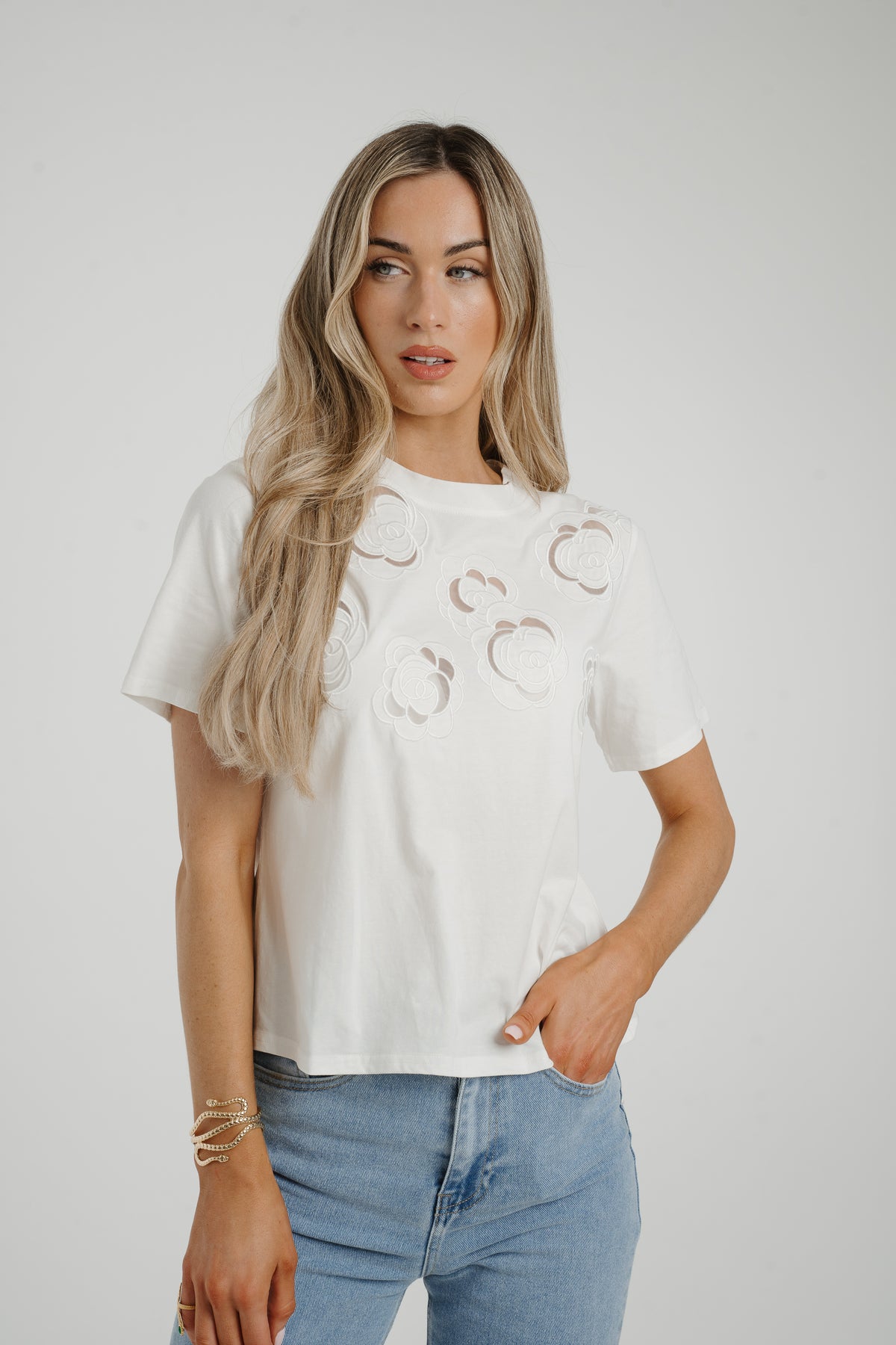 Holly Embroidered T-Shirt In White
