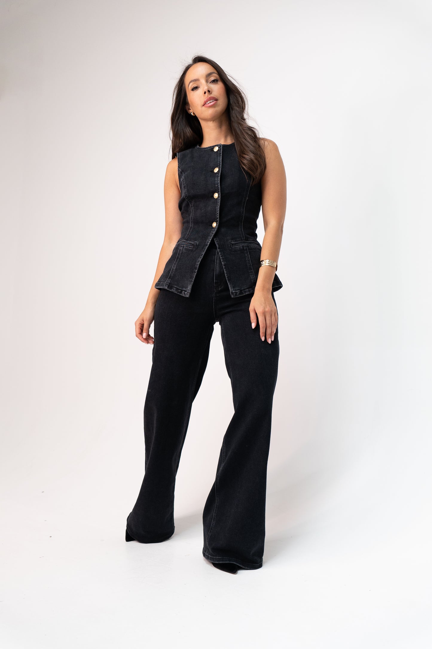 Love Laura Wide Leg Jeans In Black Wash