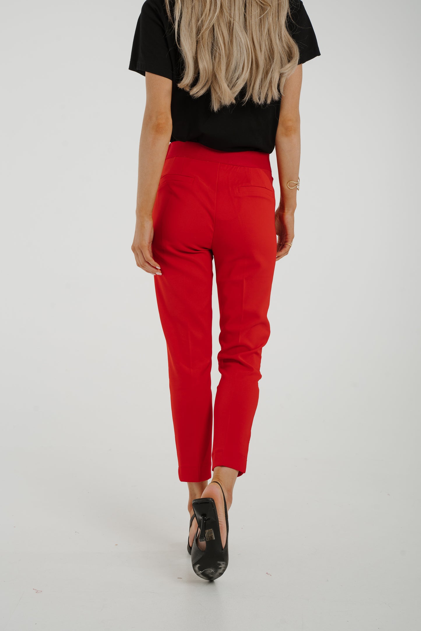 Freya Fitted Trouser In Red
