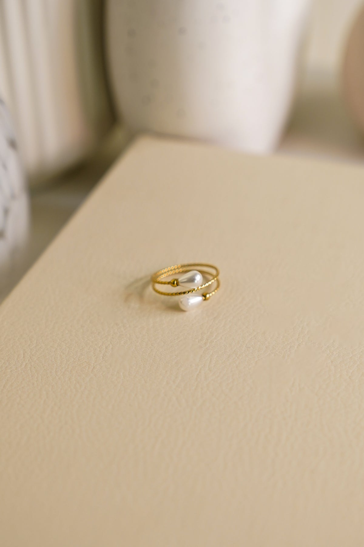 Olive Spiral Pearl Ring In Gold