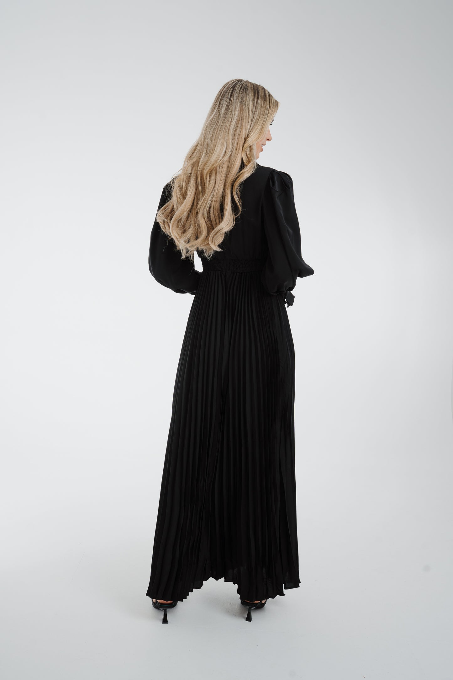 Taylor Belted Pleat Dress In Black