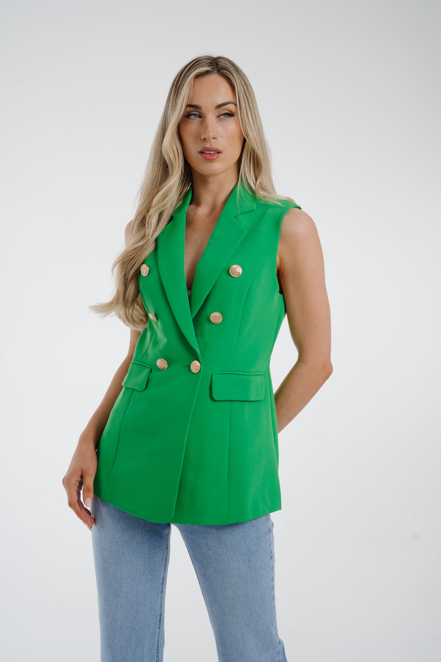 Maria Sleeveless Blazer In Green