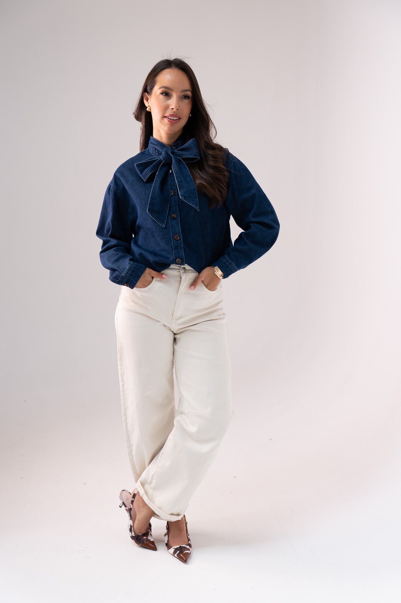 Daisy Bow Collar Denim Shirt In Dark Wash