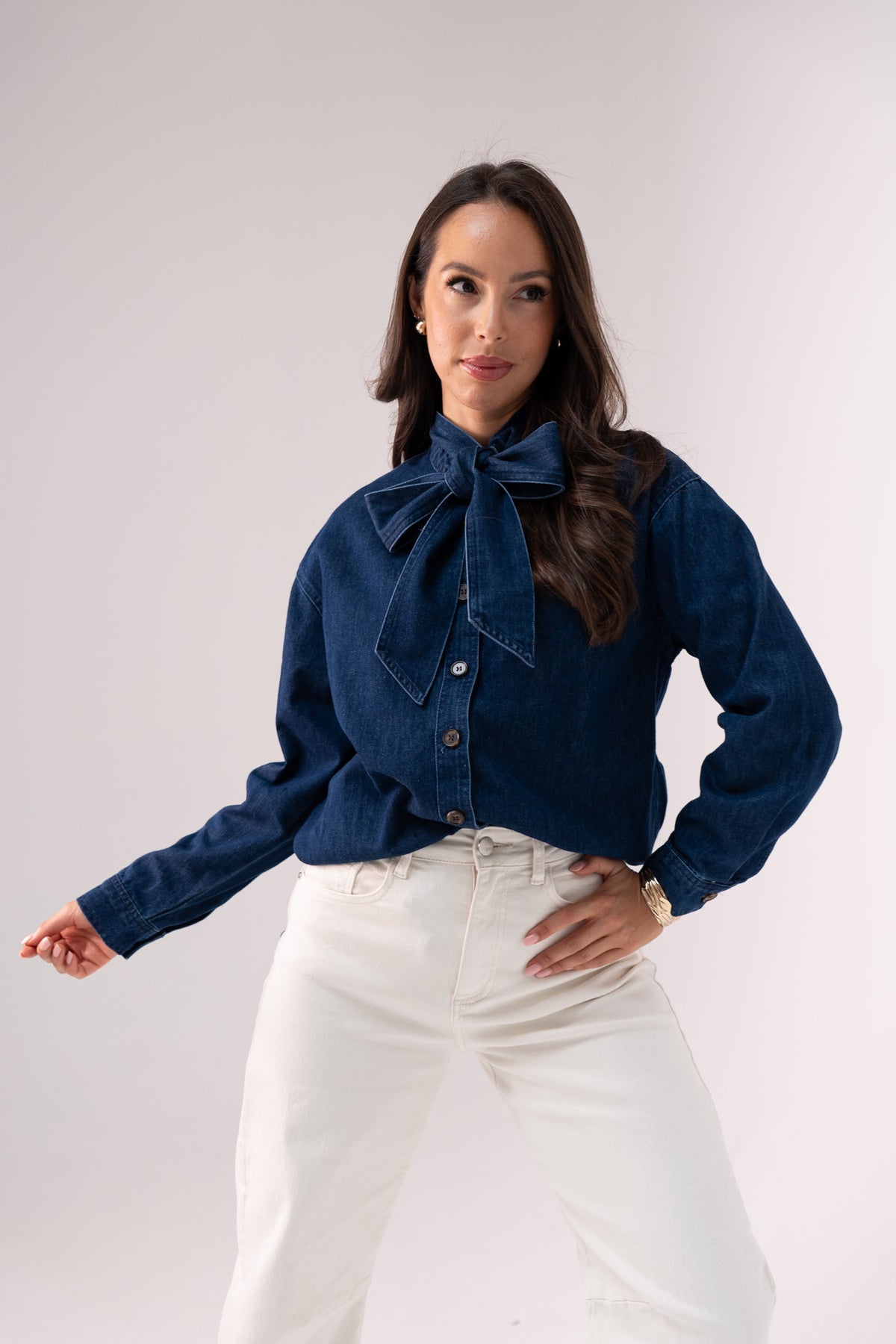 Daisy Bow Collar Denim Shirt In Dark Wash