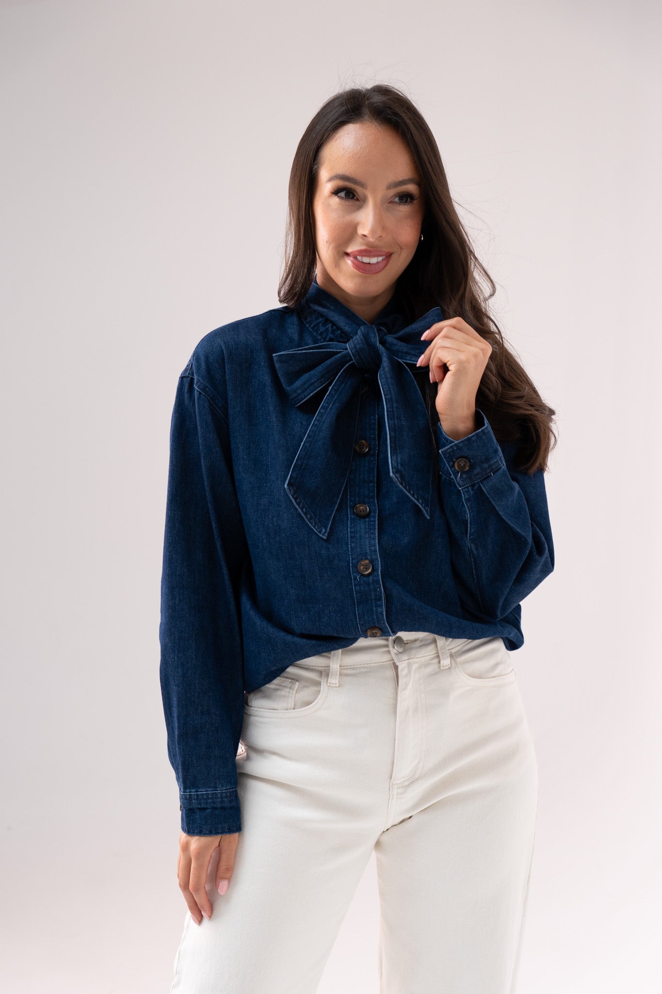 Daisy Bow Collar Denim Shirt In Dark Wash