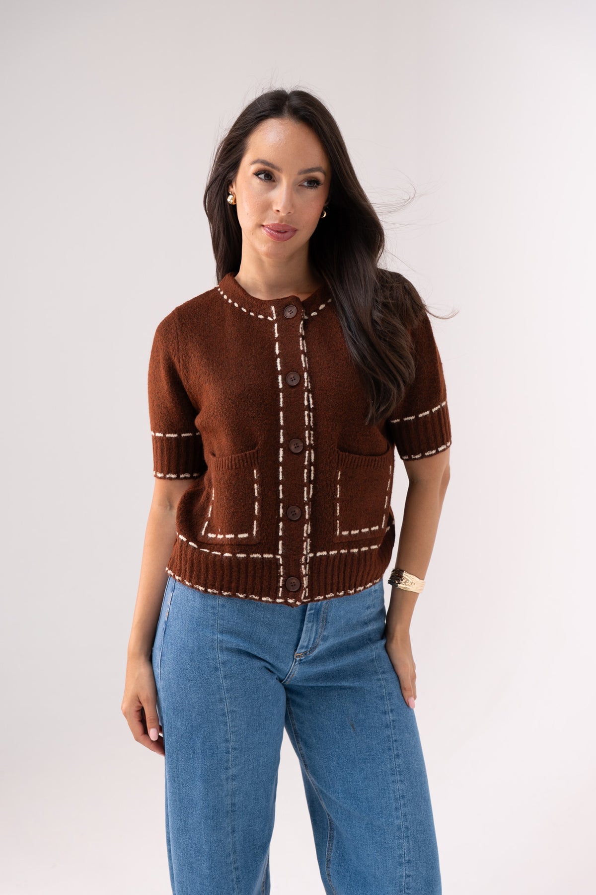 Daisy Contrast Stitch Cardigan In Chocolate