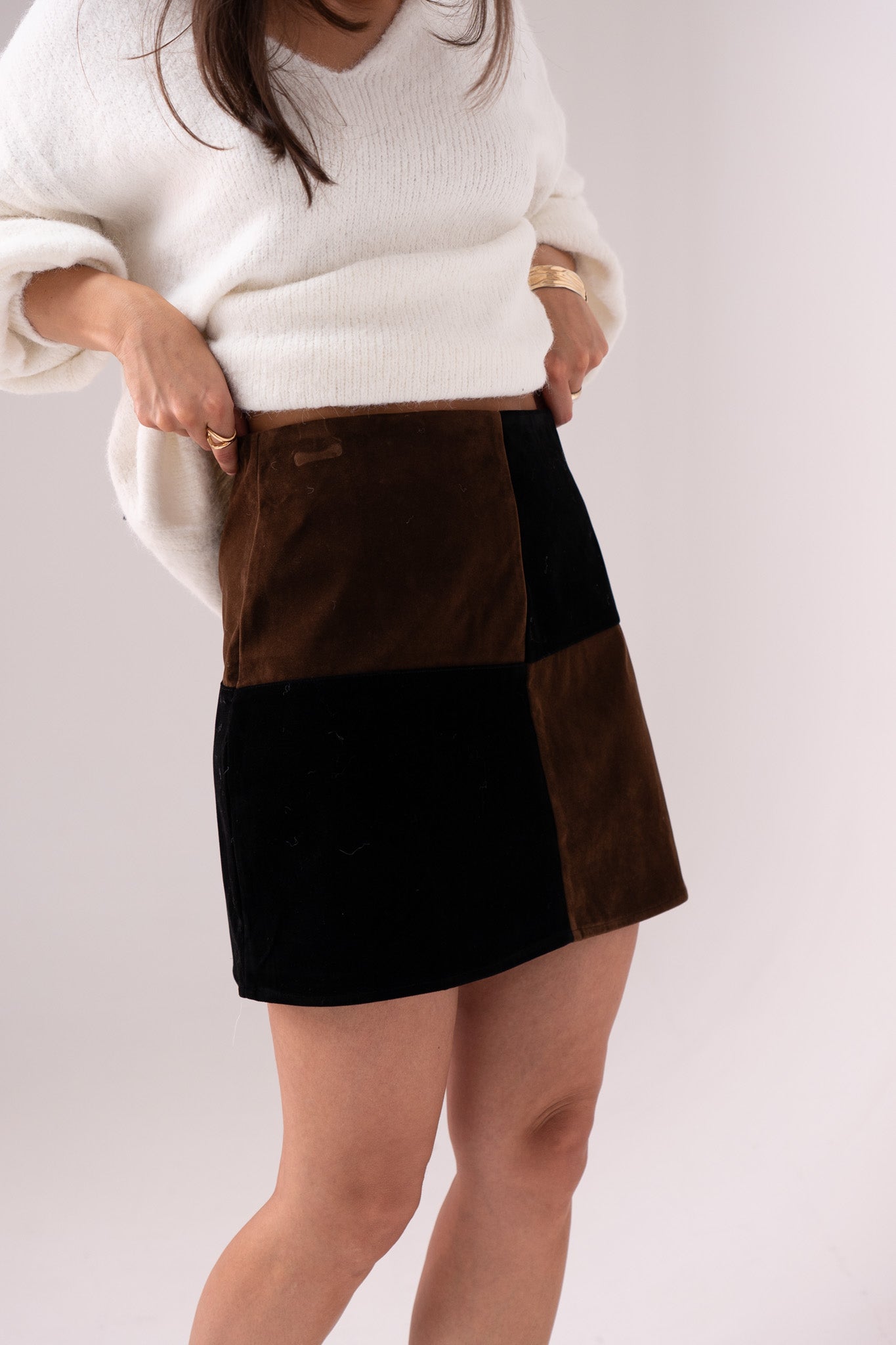 Daisy Faux Suede Quartered Skirt In Black