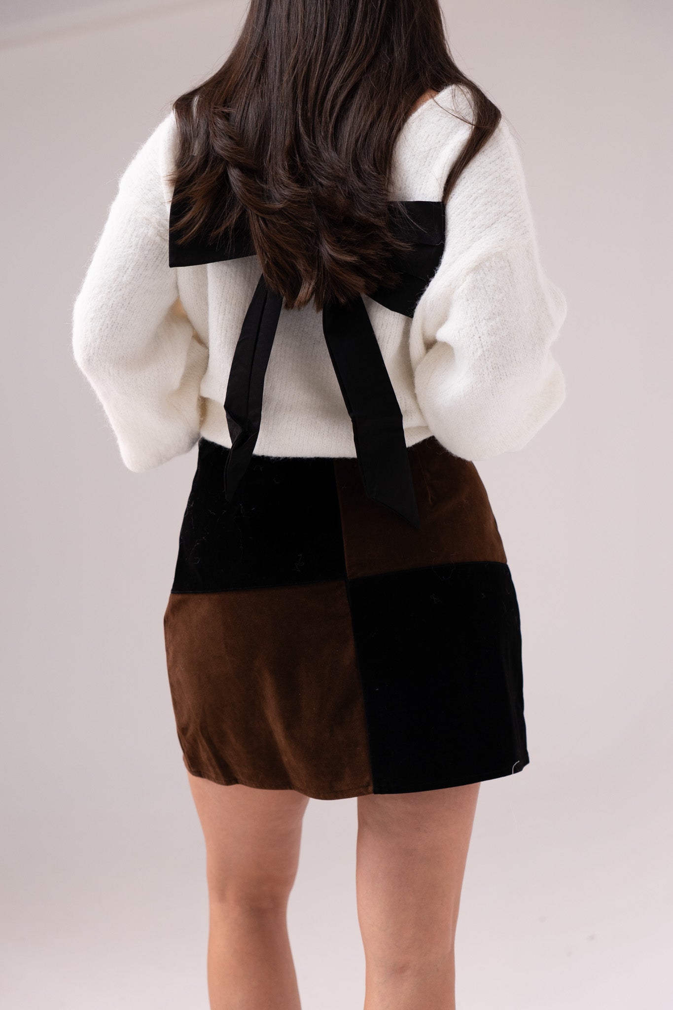 Daisy Faux Suede Quartered Skirt In Black