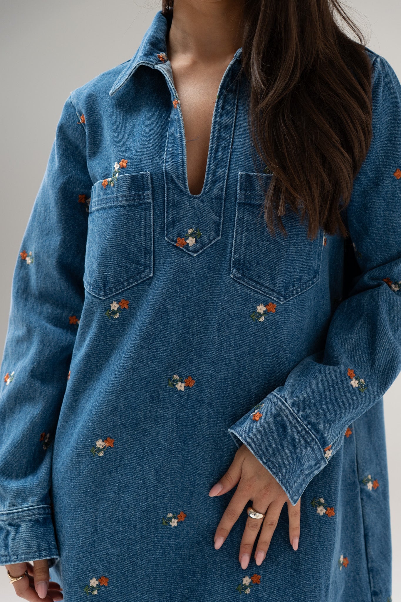 Daisy Floral Denim Shirt Dress In Mid Wash