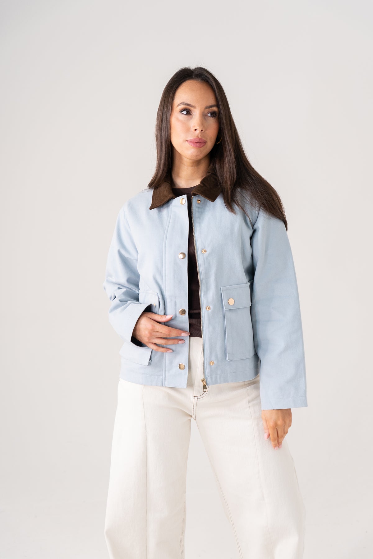 Daisy Contrast Collar Jacket In Blue