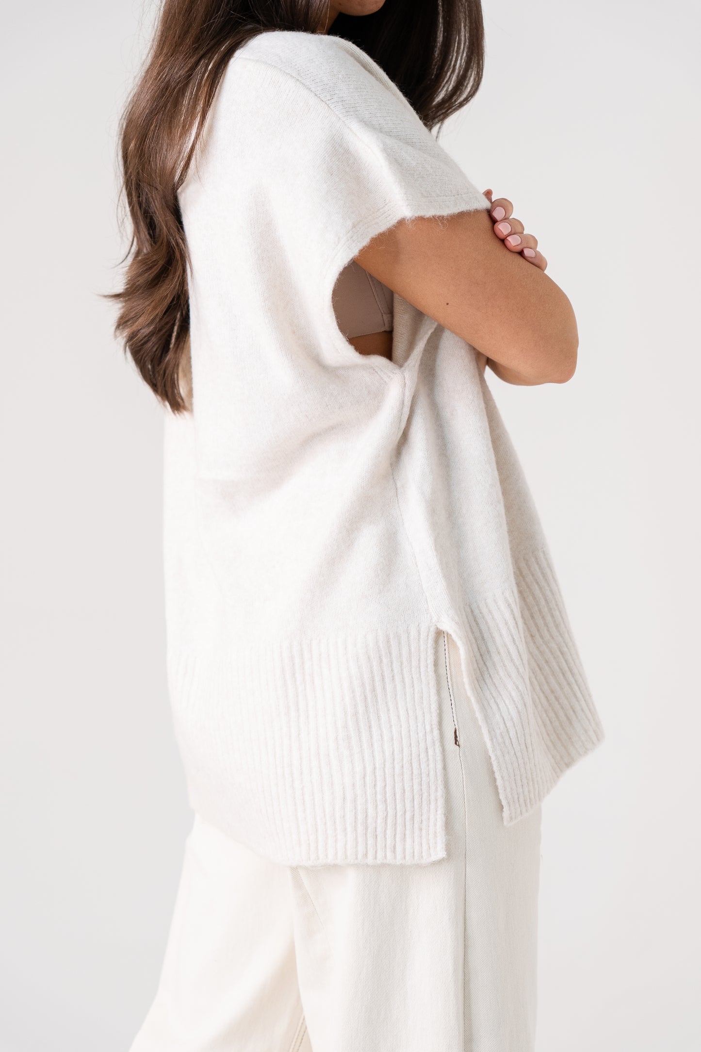 Ella V-Neck Sleeveless Jumper In Cream