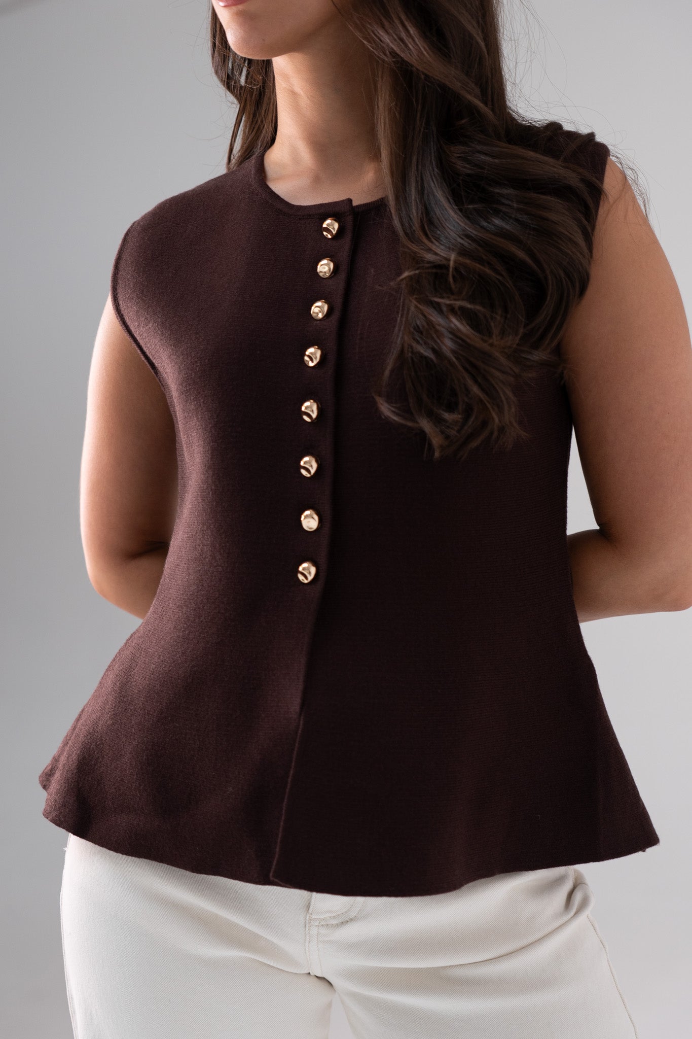 Ella Knit Waistcoat In Coffee