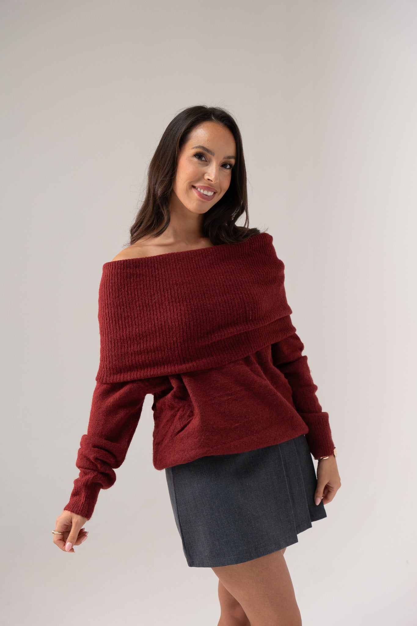 Elsa Bardot Jumper In Bordeaux