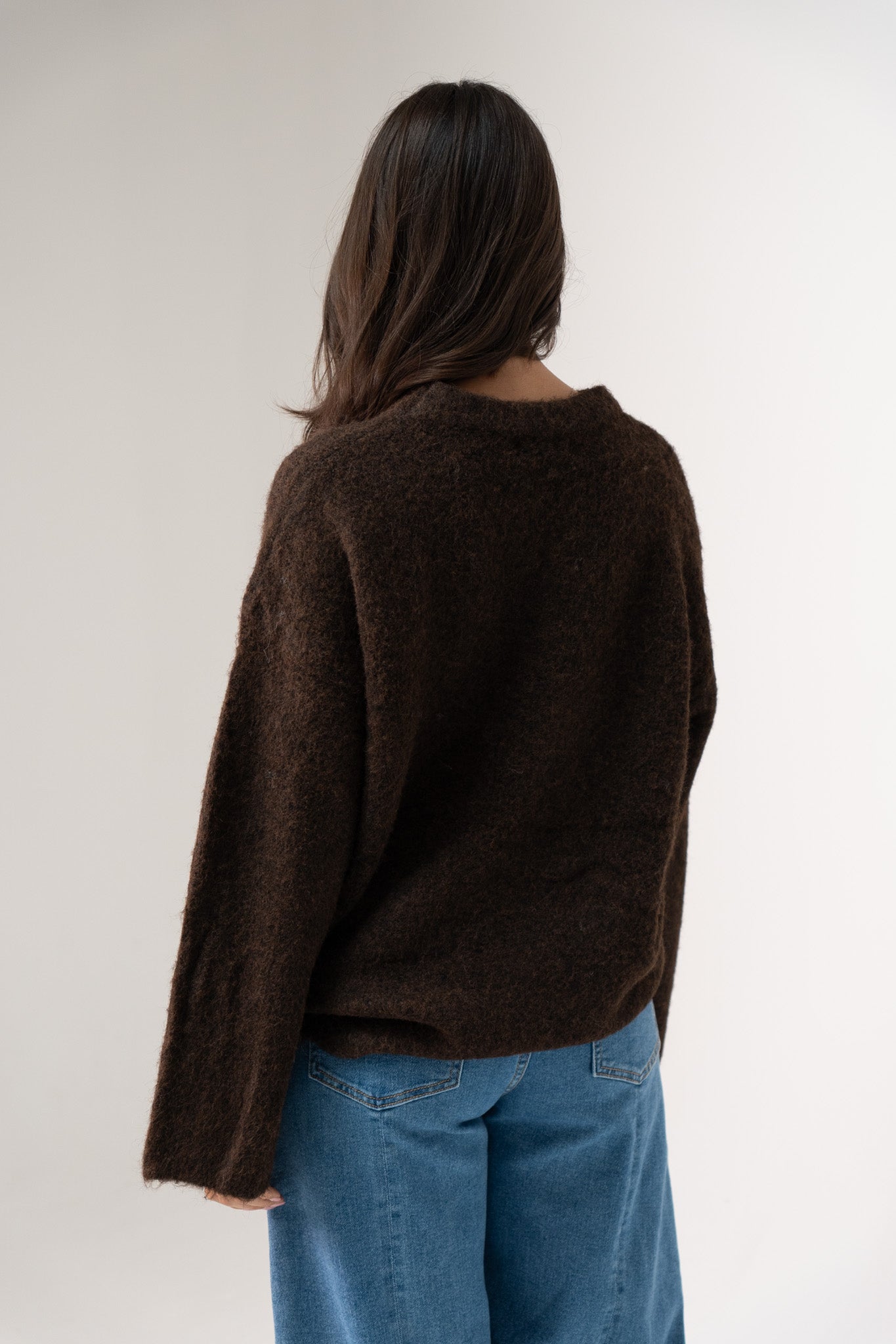 Elsa Round Neck Jumper In Coffee