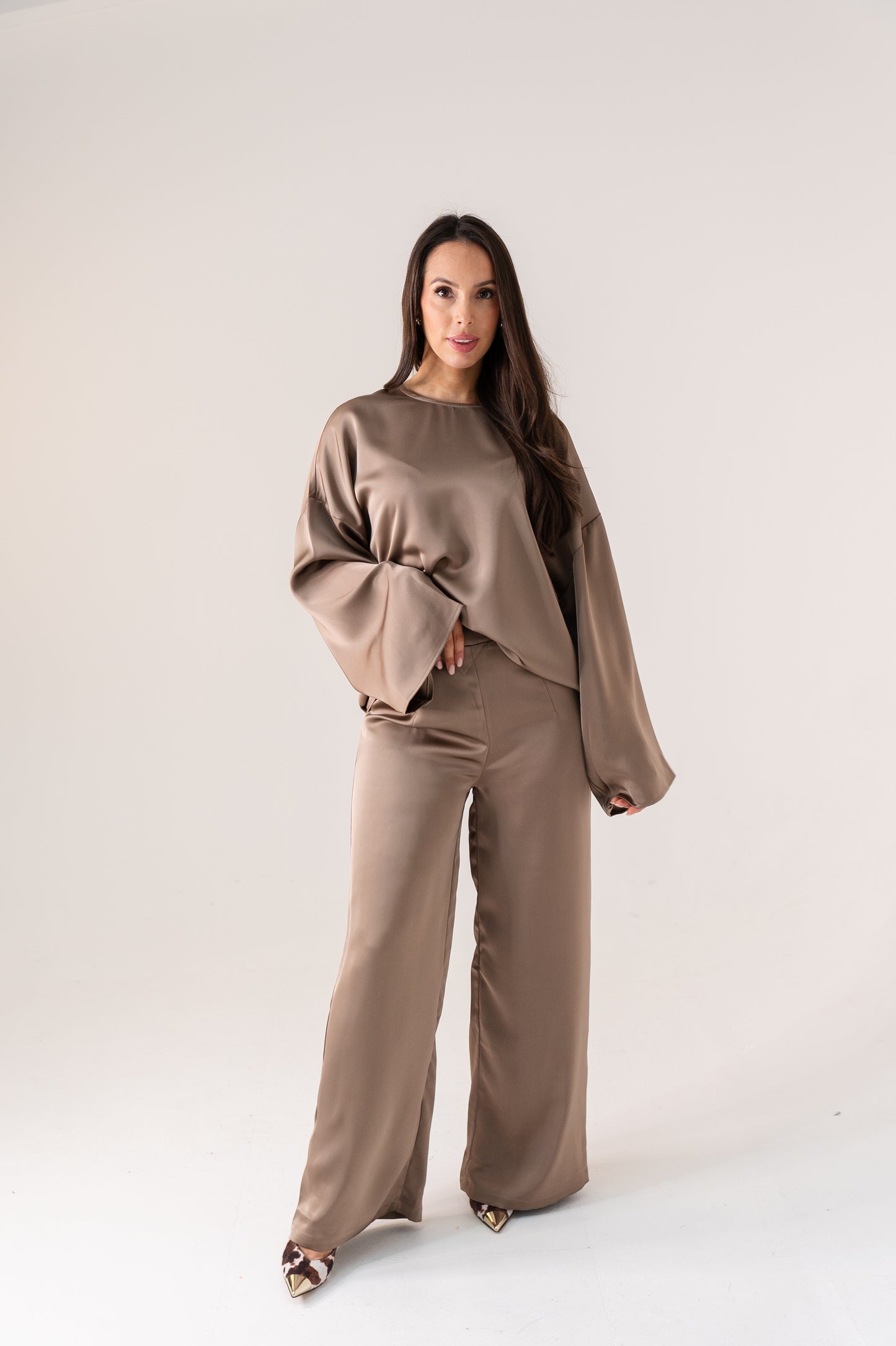 Elsa Satin Mix Top In Taupe