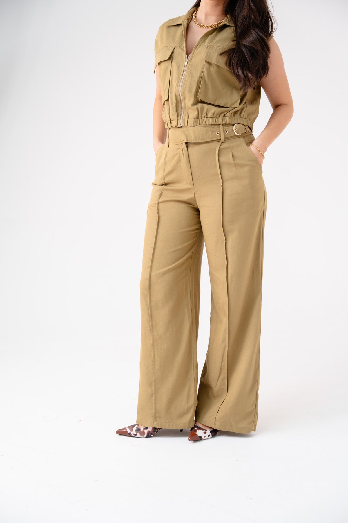 Elsa Straight Leg Trousers In Olive