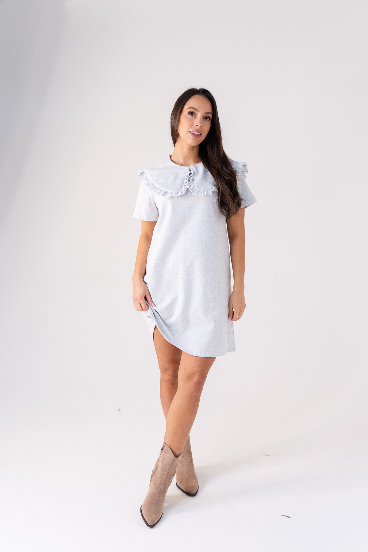 Daisy Frill Collar Dress In Light Grey
