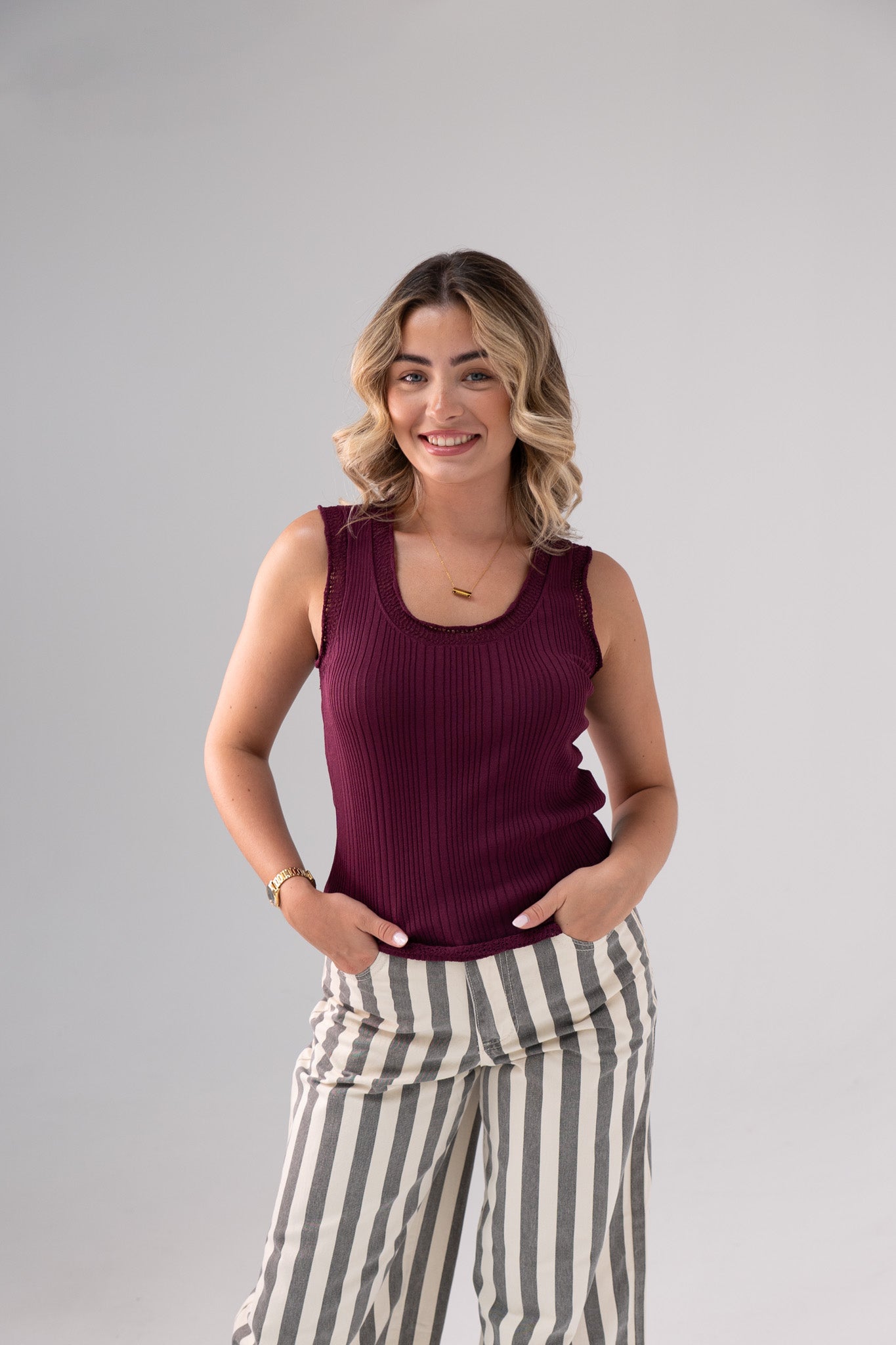 Holly Lace Trim Ribbed Vest In Bordeaux