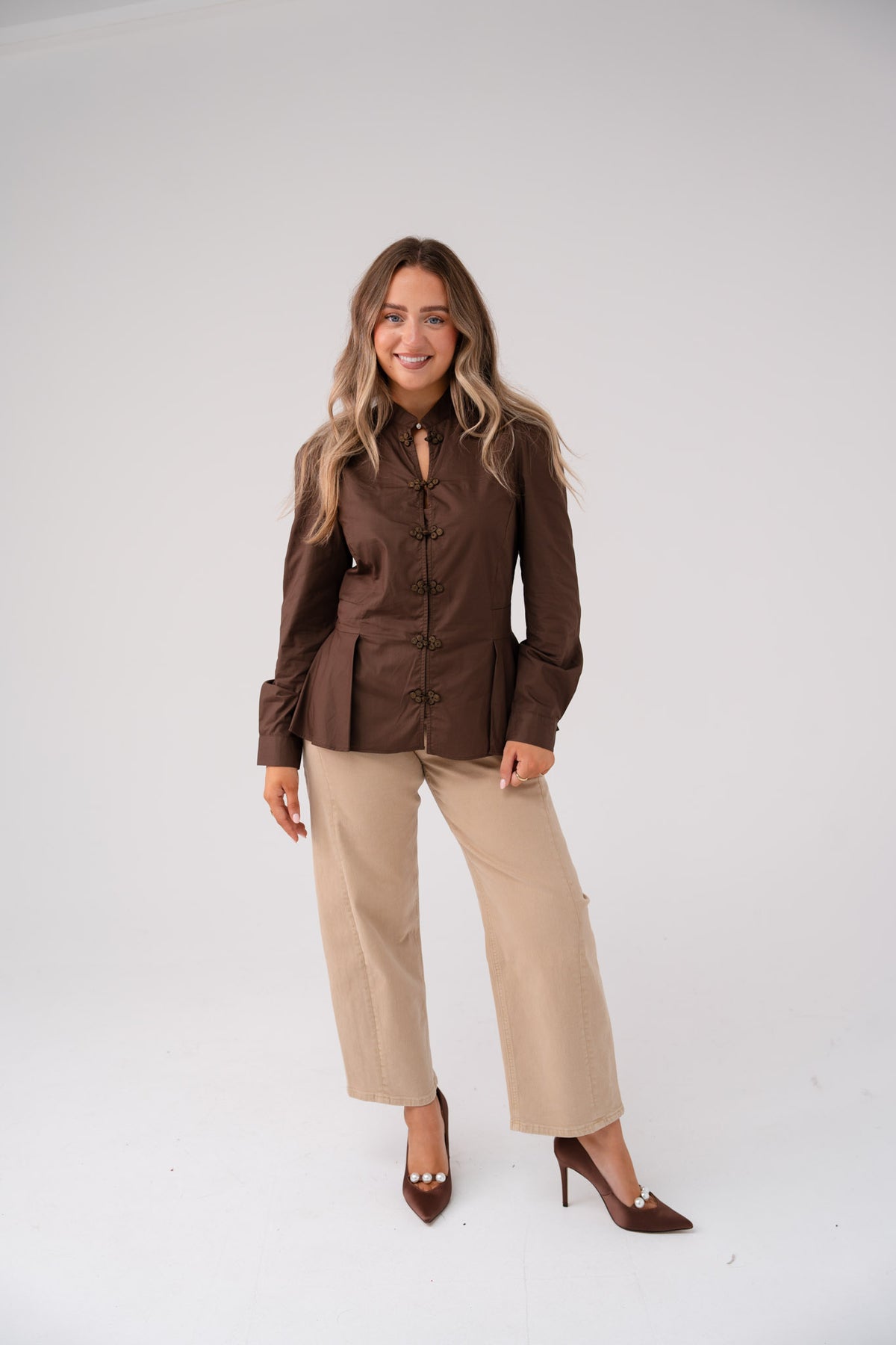 Holly Mandarin Collar Shirt In Chocolate