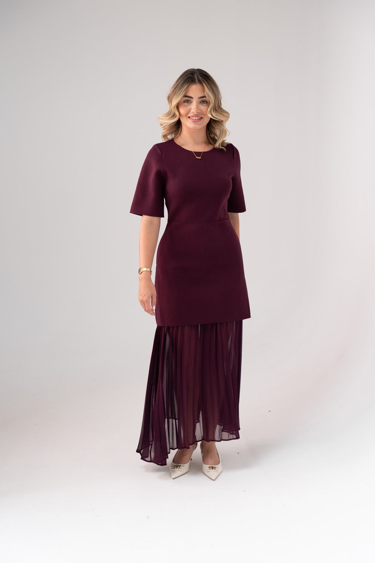 Holly Pleated Contrast Dress In Bordeaux