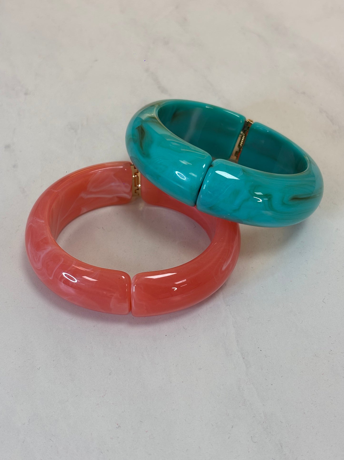 Polly Chunky Resin Bangle In Coral