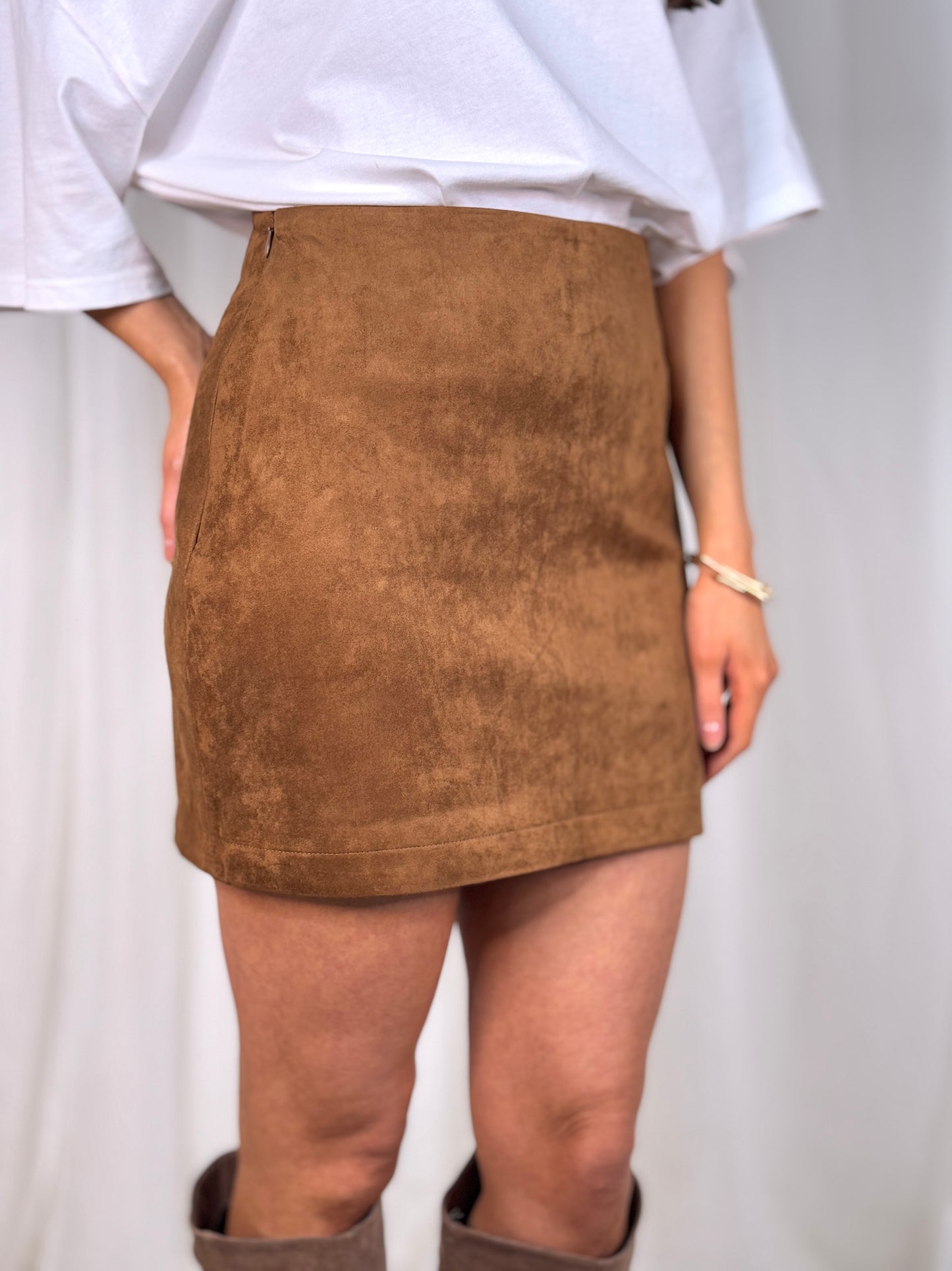 Elsa Faux Suede Skirt In Tan