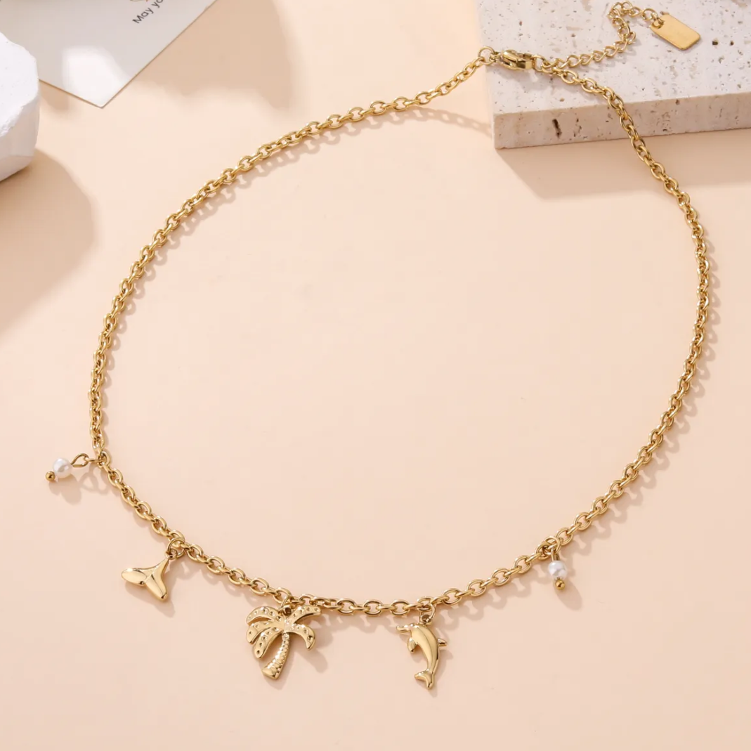 Olive Palm Tree Charm Necklace In Gold
