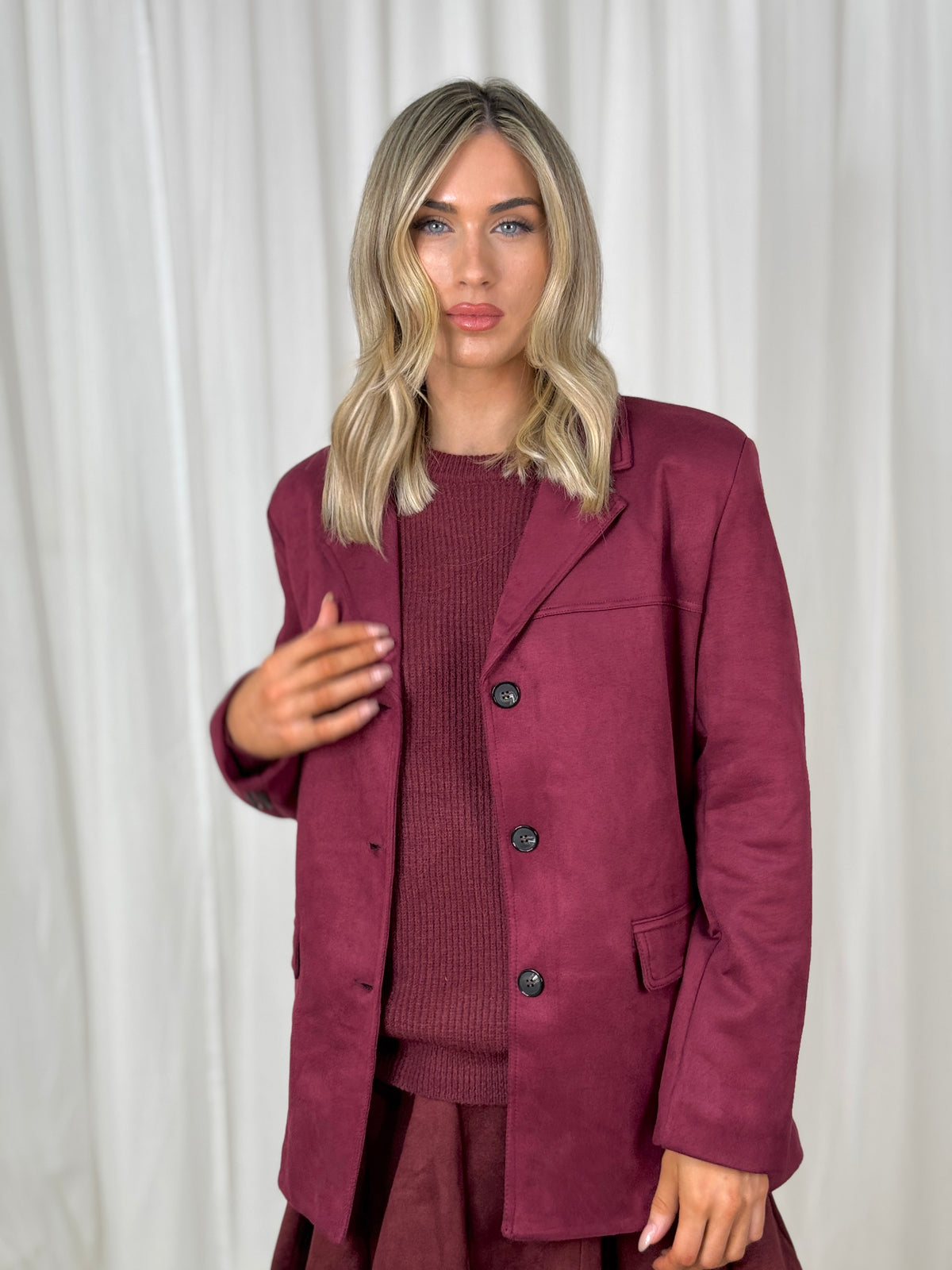 Caitlyn Triple Button Faux Suede Blazer In Wine