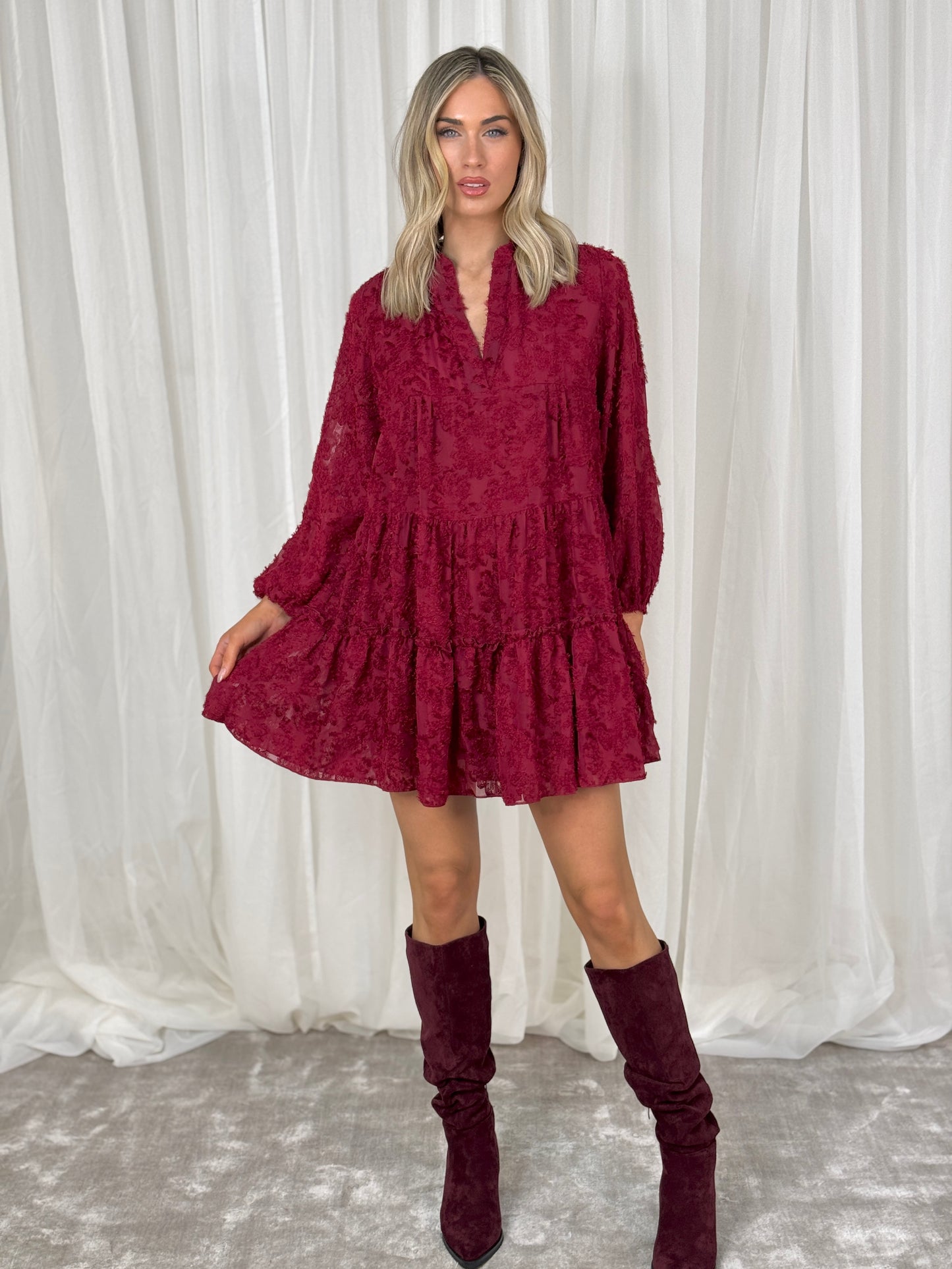 Kendra Textured Dress In Bordeaux