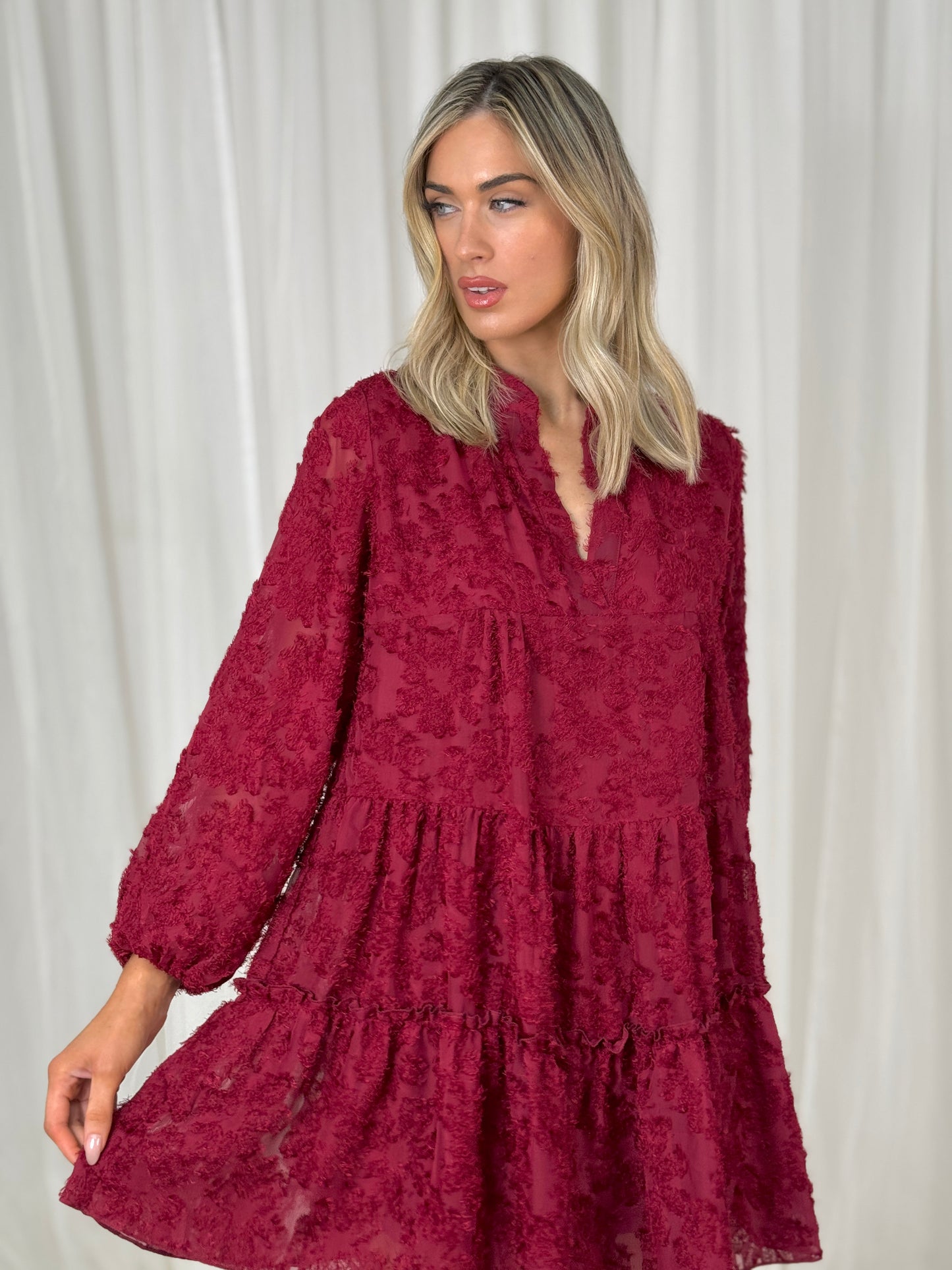 Kendra Textured Dress In Bordeaux