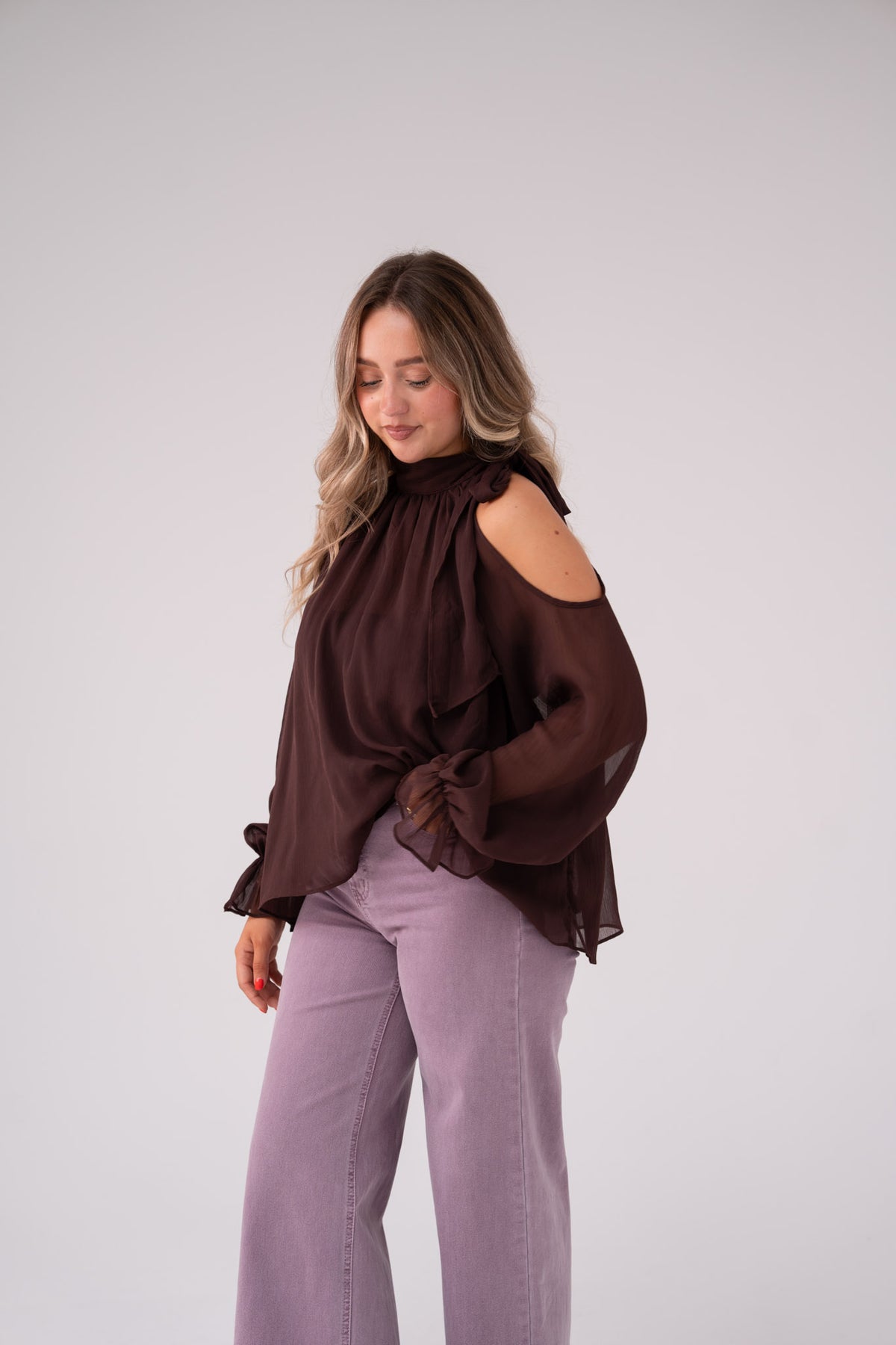 Iris Cold Shoulder Drape Top In Chocolate