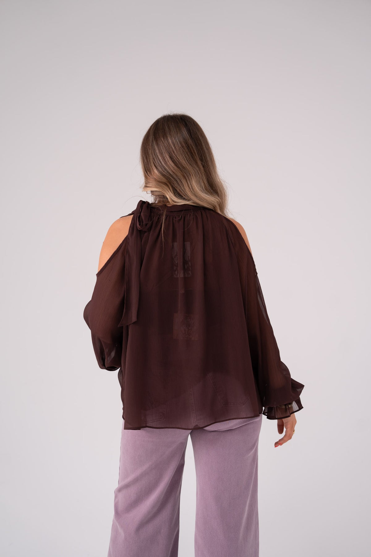 Iris Cold Shoulder Drape Top In Chocolate