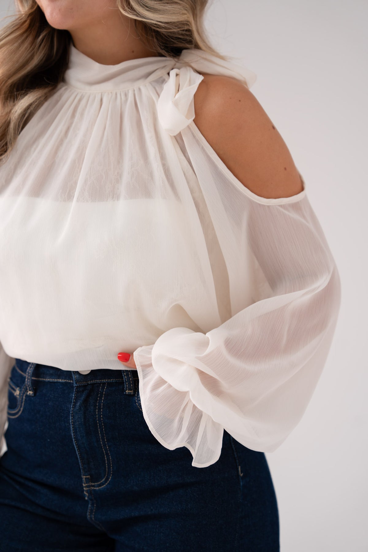 Iris Cold Shoulder Drape Top In Cream