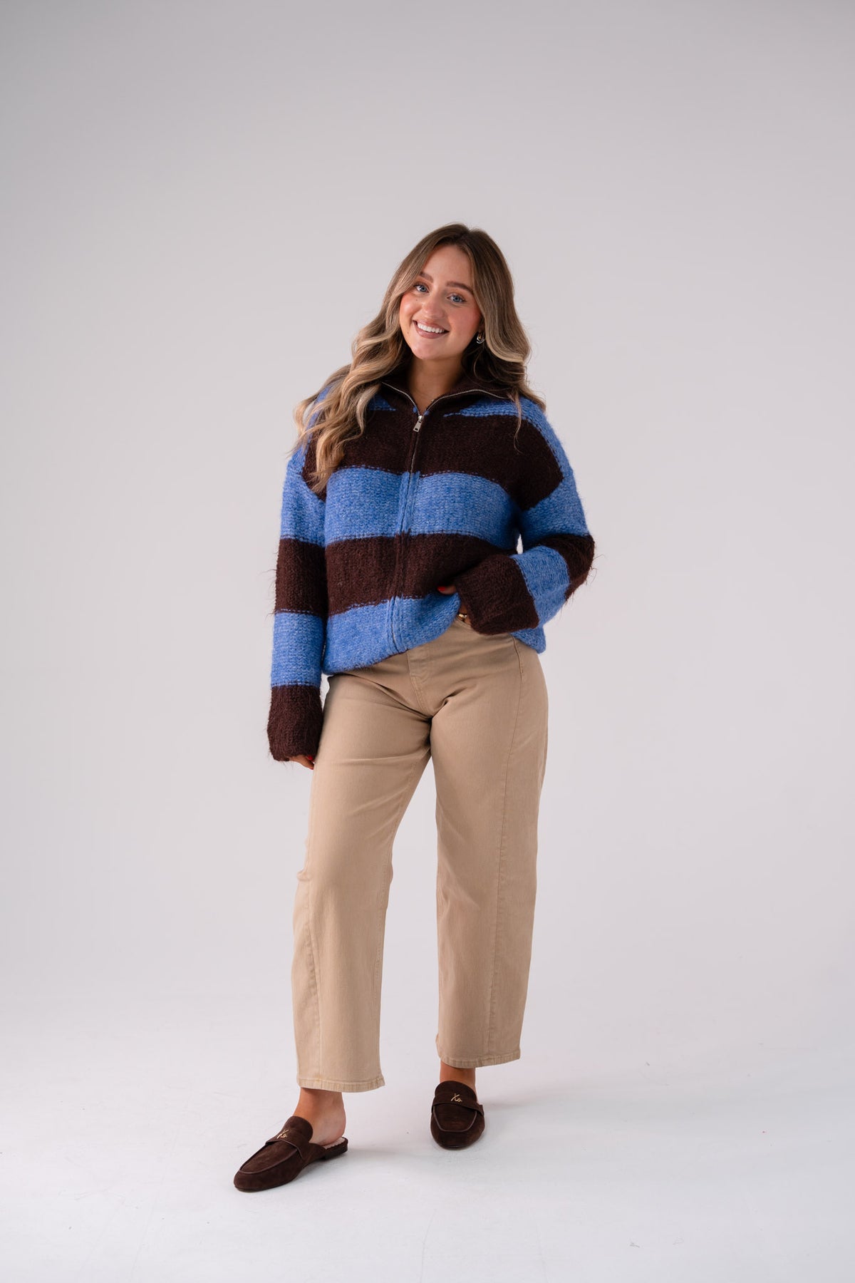 Iris Zip Cardigan In Coffee & Blue
