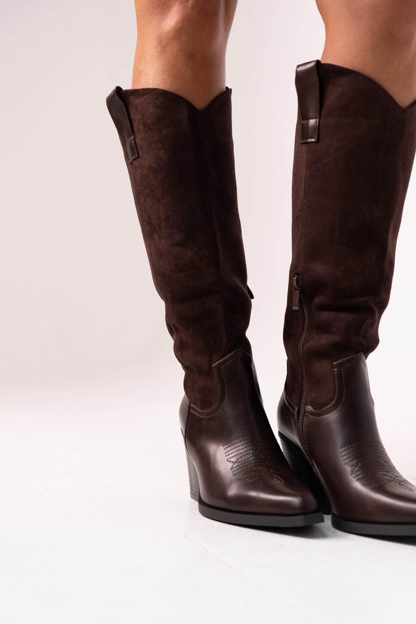 Izzy Bi Material Western Boots In Chocolate