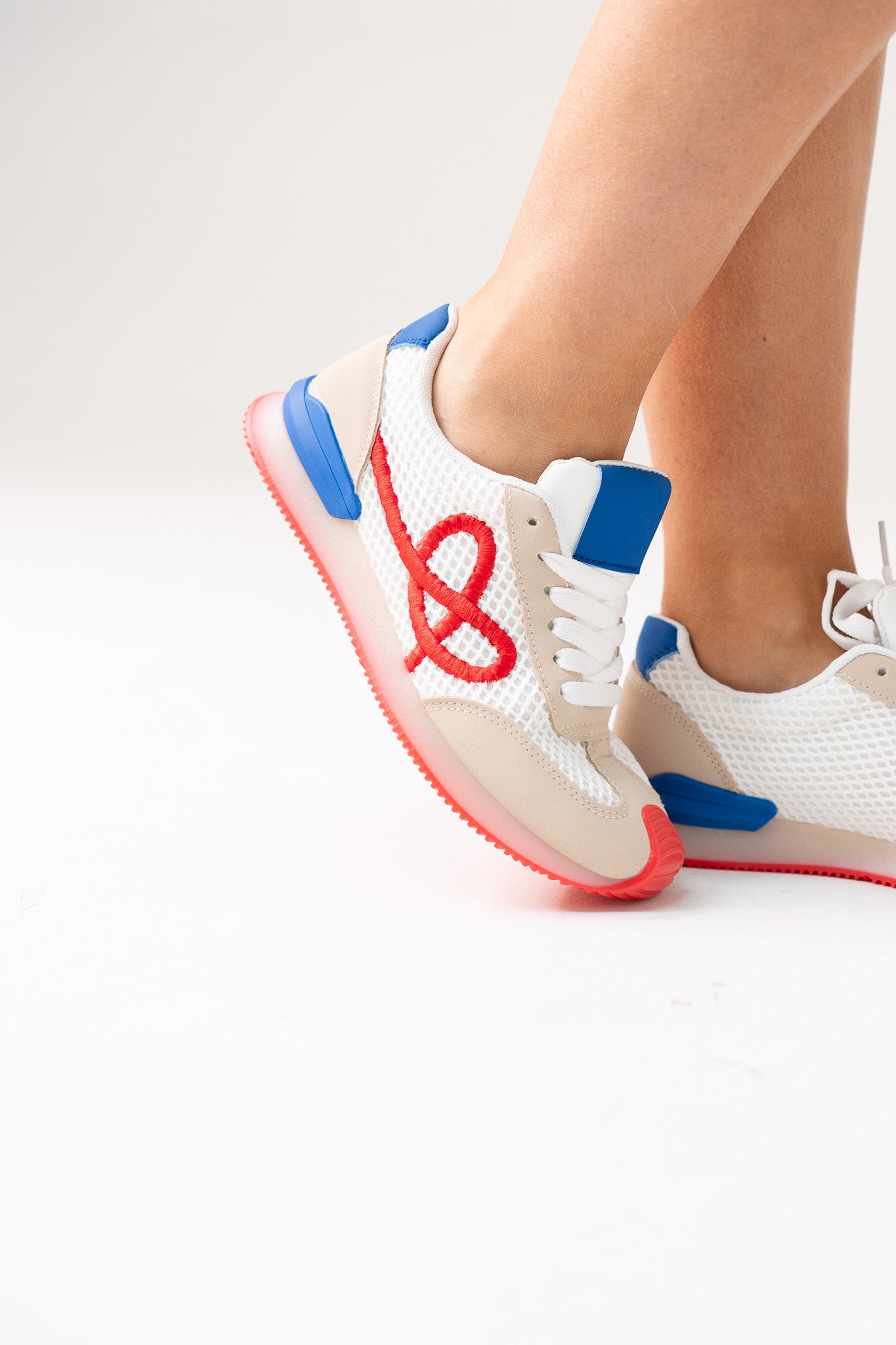 Izzy Trainers In Red Mix